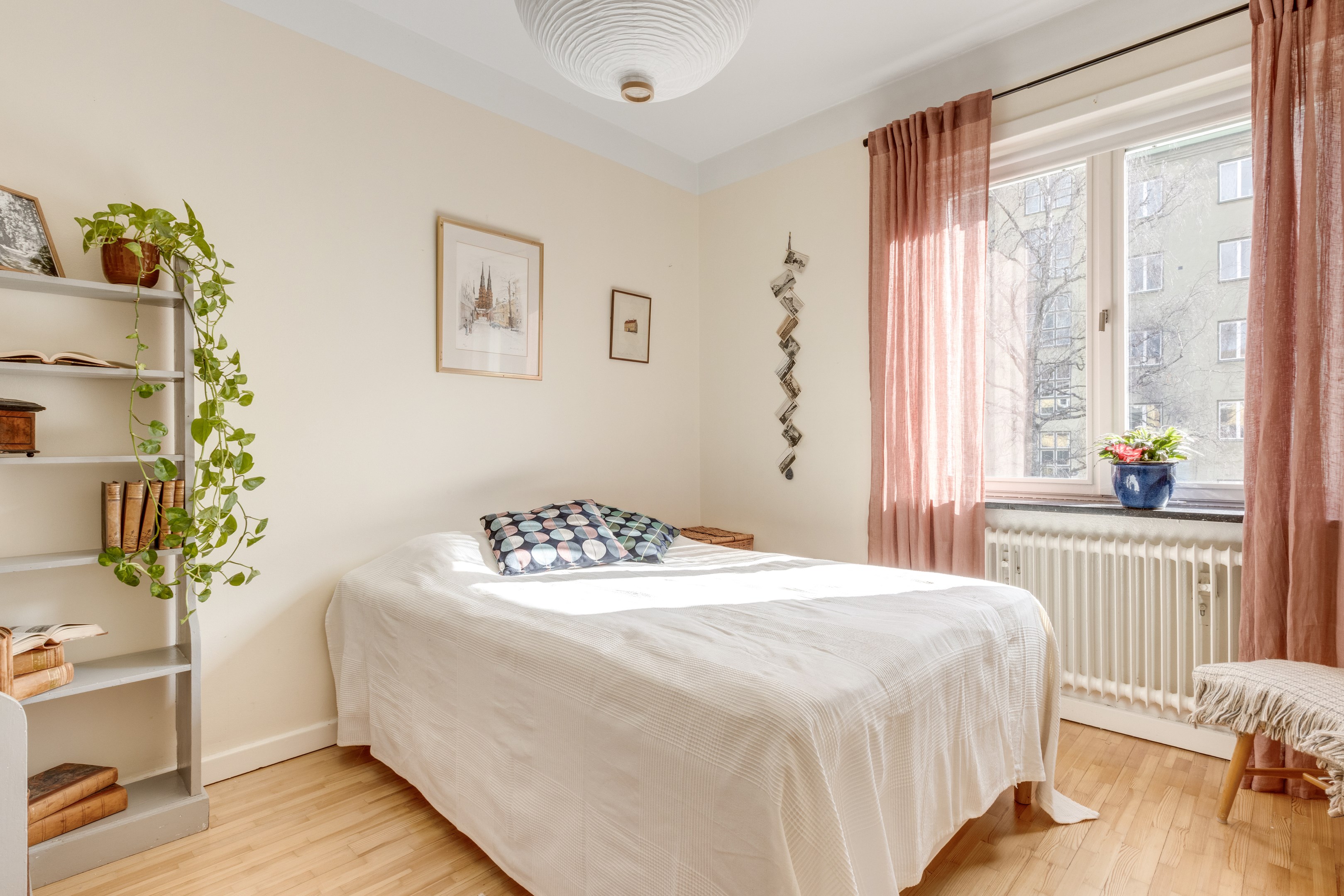 Bostadsbild från Kyrkogårdsgatan 16 F, Till salu i Luthagen, Uppsala