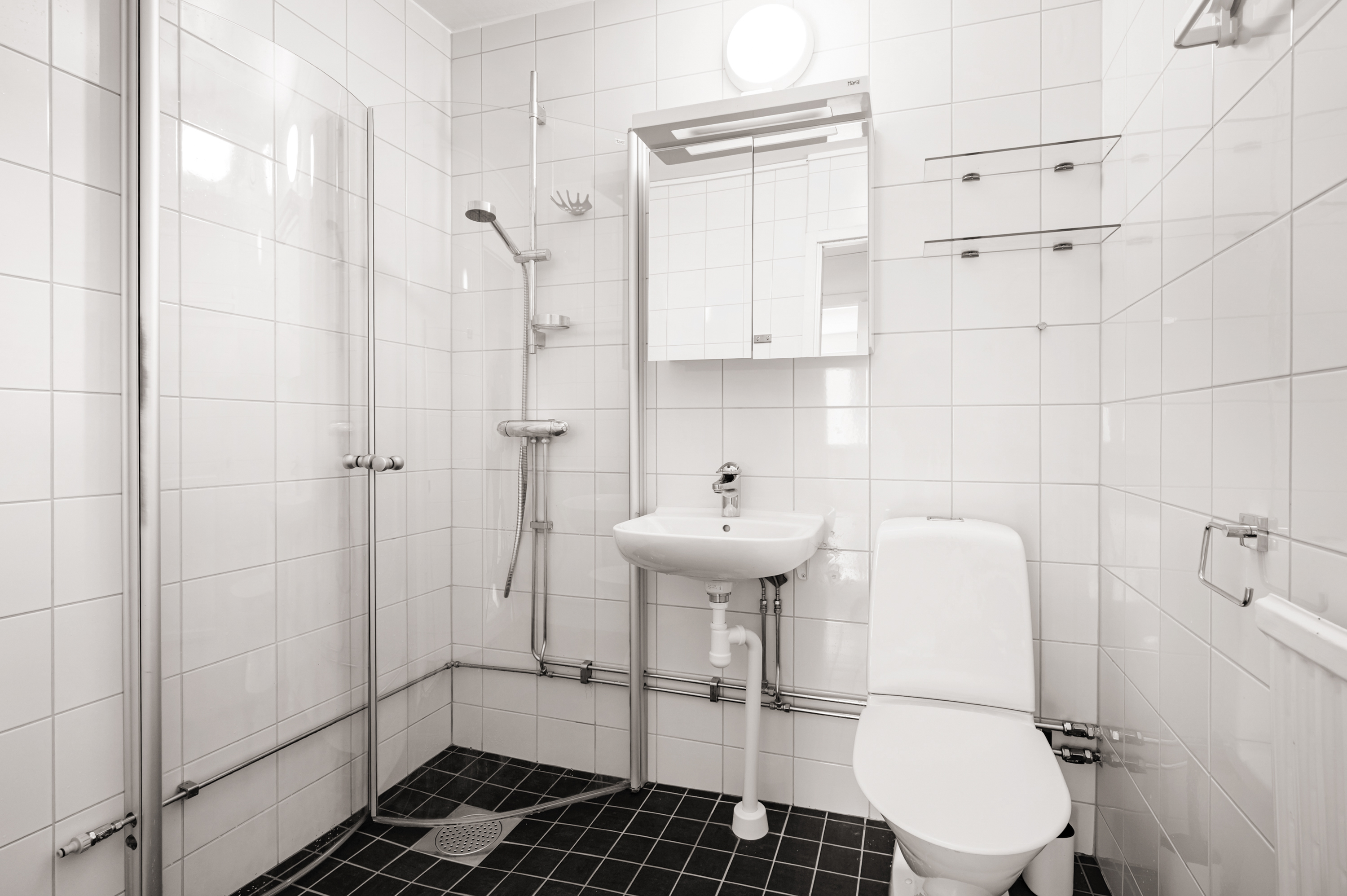 Bostadsbild från Brommavägen 4, Till salu i Vireberg, Solna