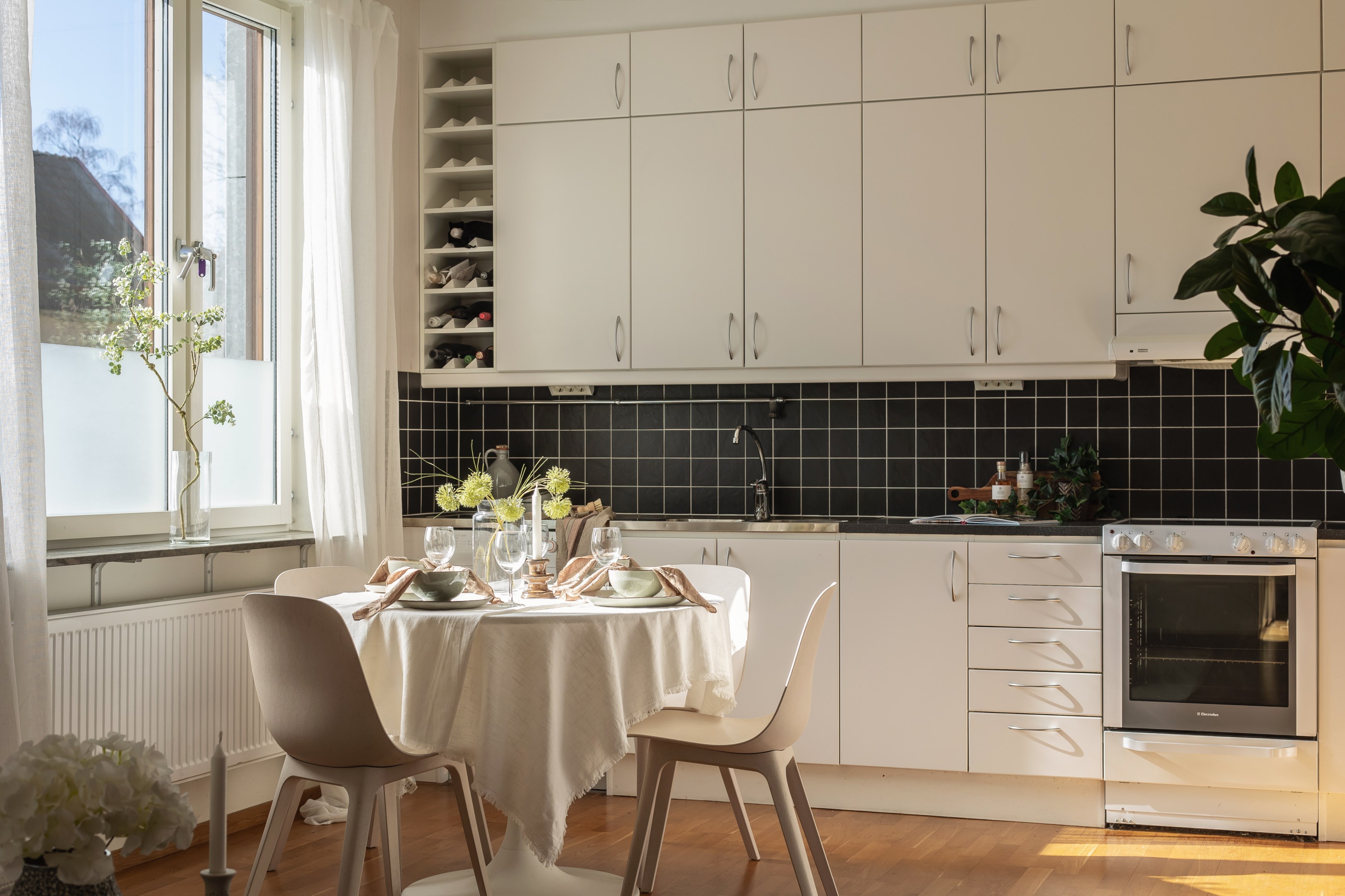 Bostadsbild från Gamla Tyresövägen 351D, Till salu i Enskede, Stockholm