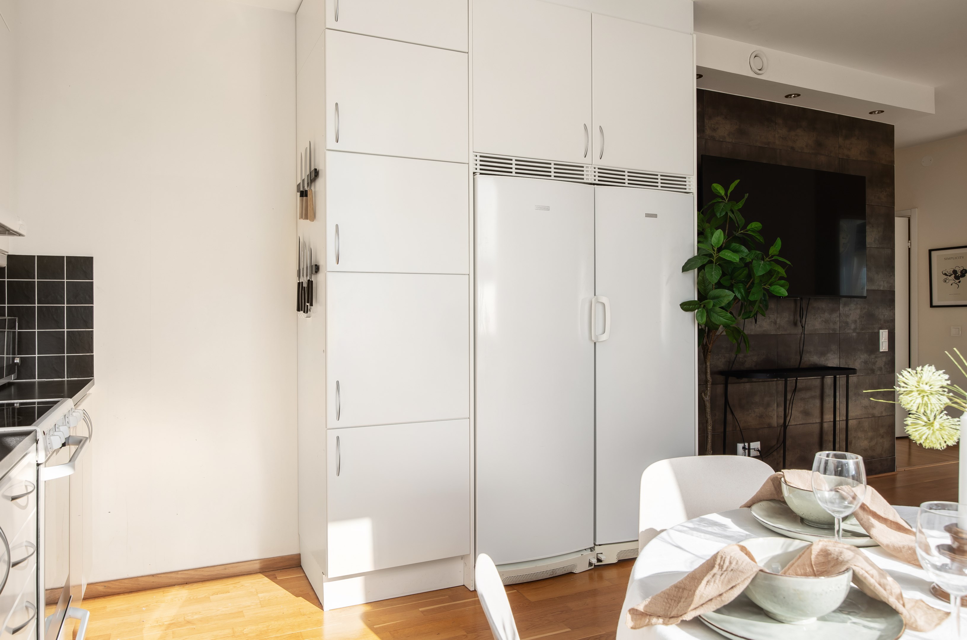 Bostadsbild från Gamla Tyresövägen 351D, Till salu i Enskede, Stockholm