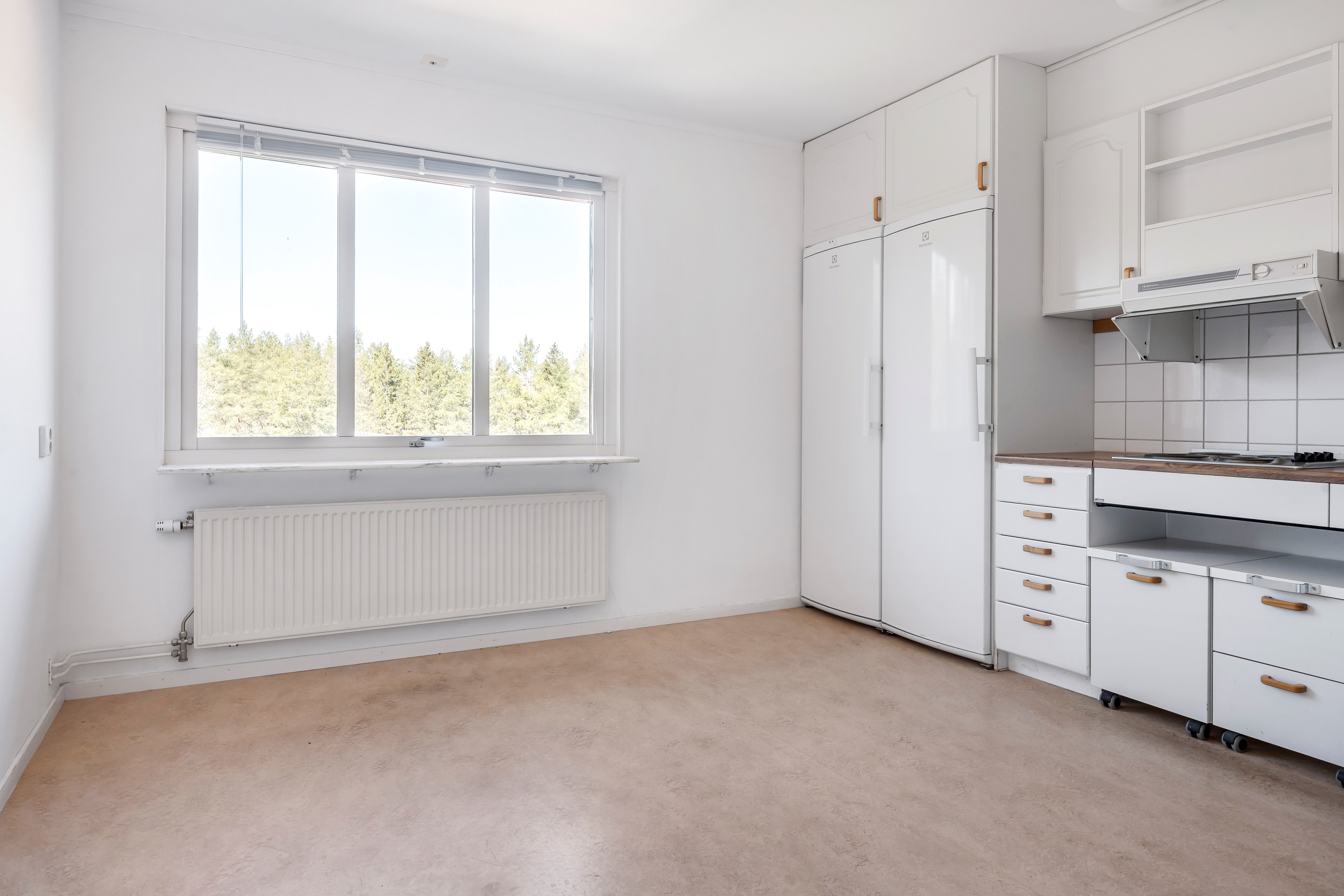 Bostadsbild från Smålandsvägen 1, Till salu i Sävja, Uppsala