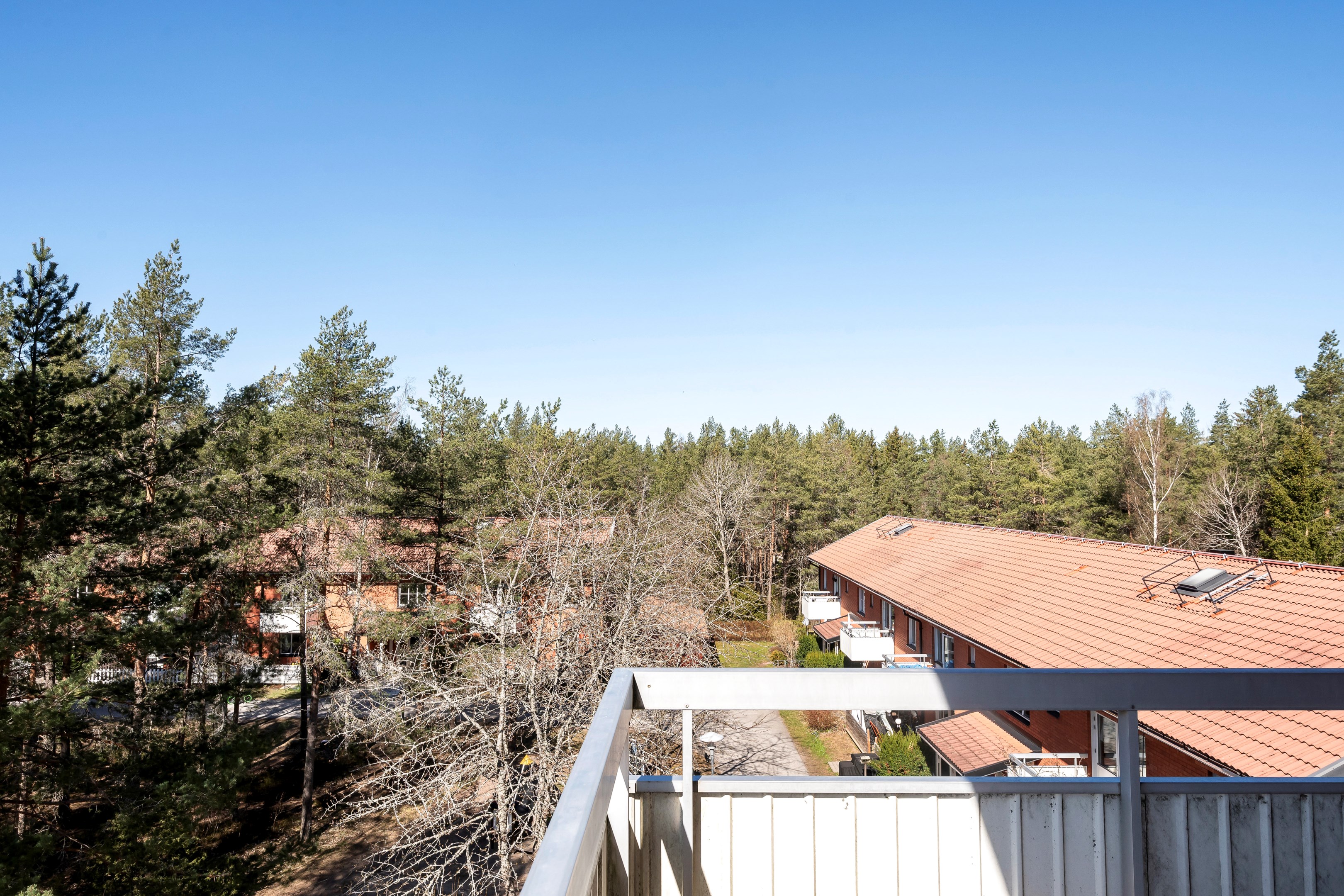 Bostadsbild från Smålandsvägen 1, Till salu i Sävja, Uppsala