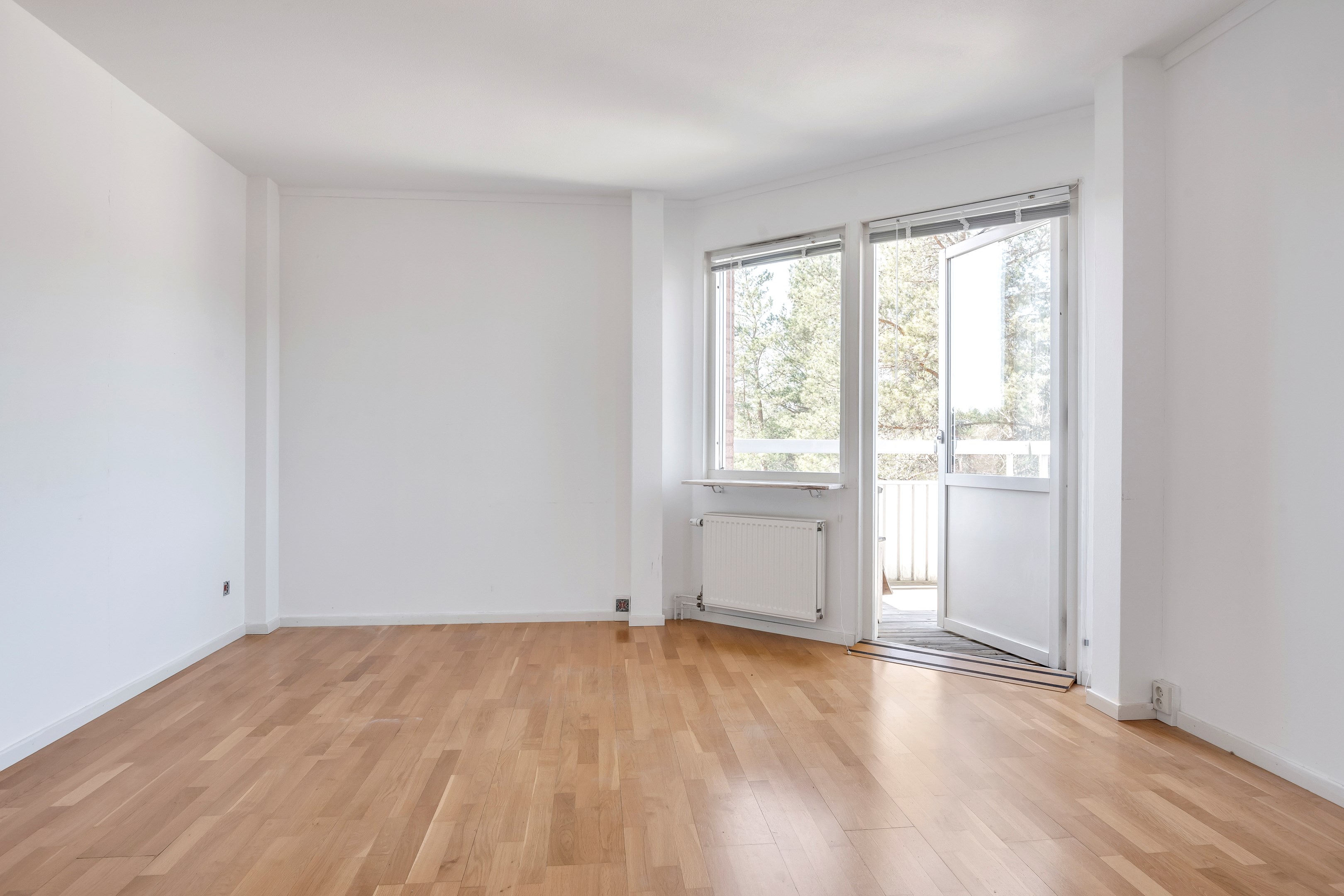 Bostadsbild från Smålandsvägen 1, Till salu i Sävja, Uppsala