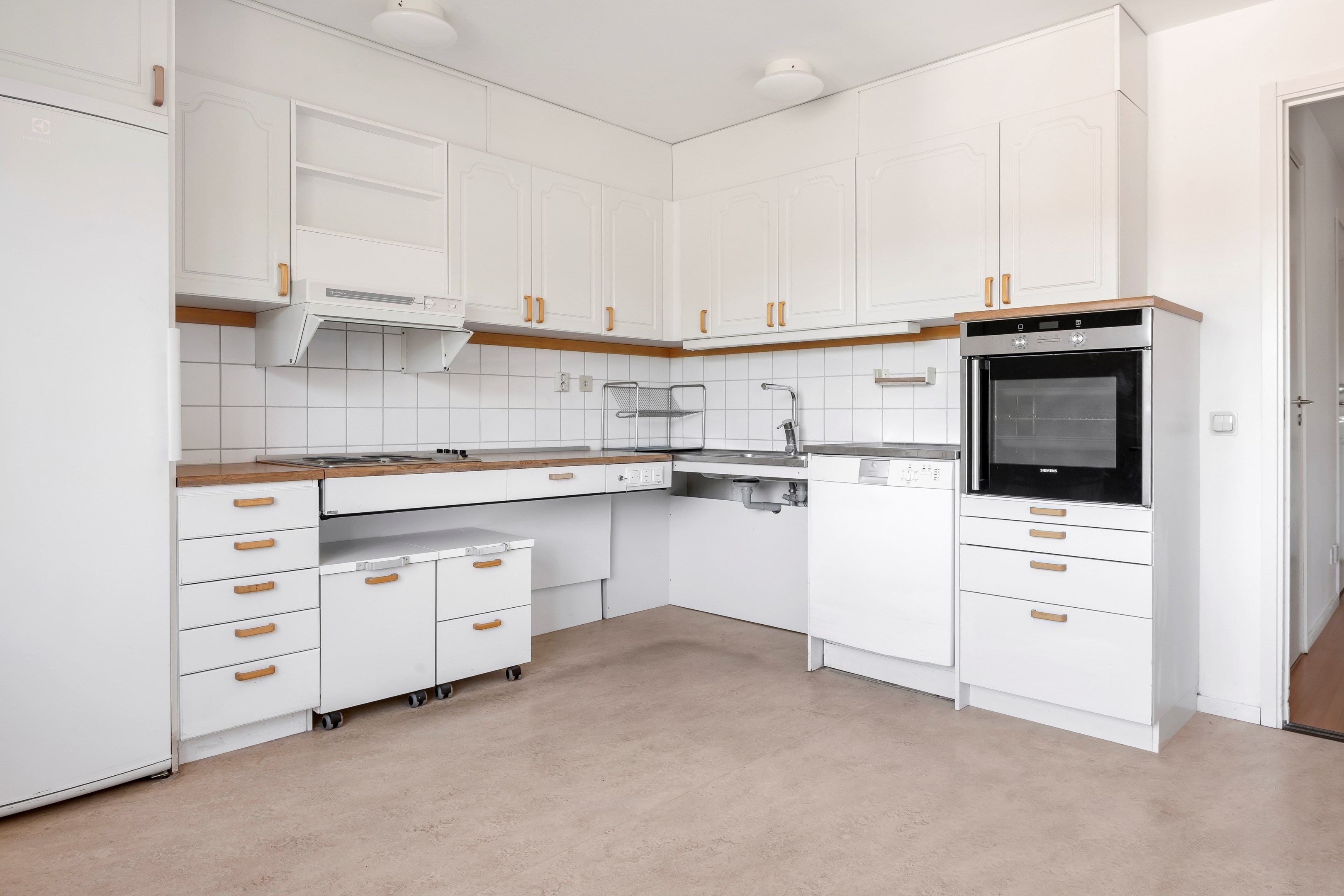 Bostadsbild från Smålandsvägen 1, Till salu i Sävja, Uppsala