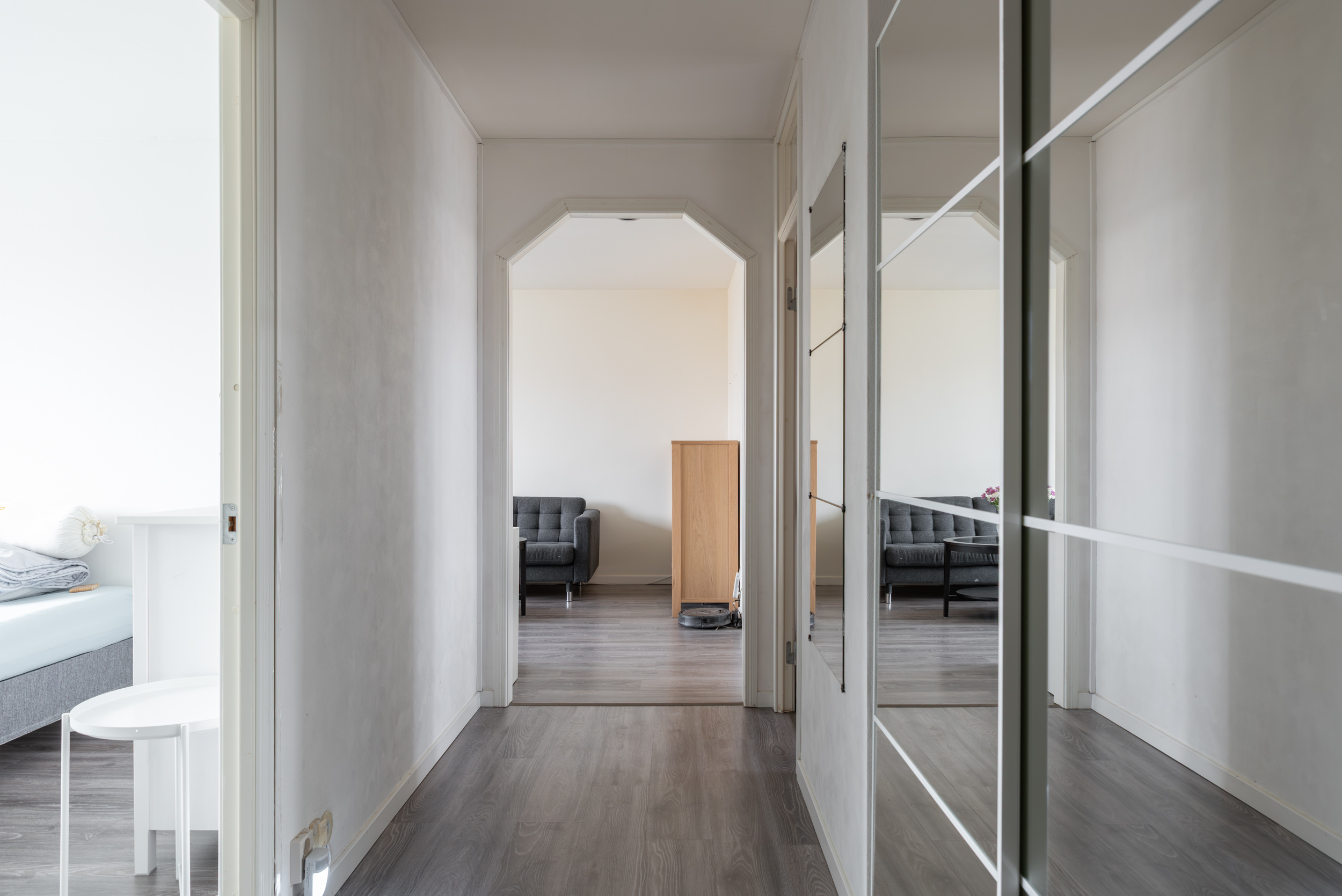 Bostadsbild från Lövhagsgatan 49, Till salu i Råby, Västerås