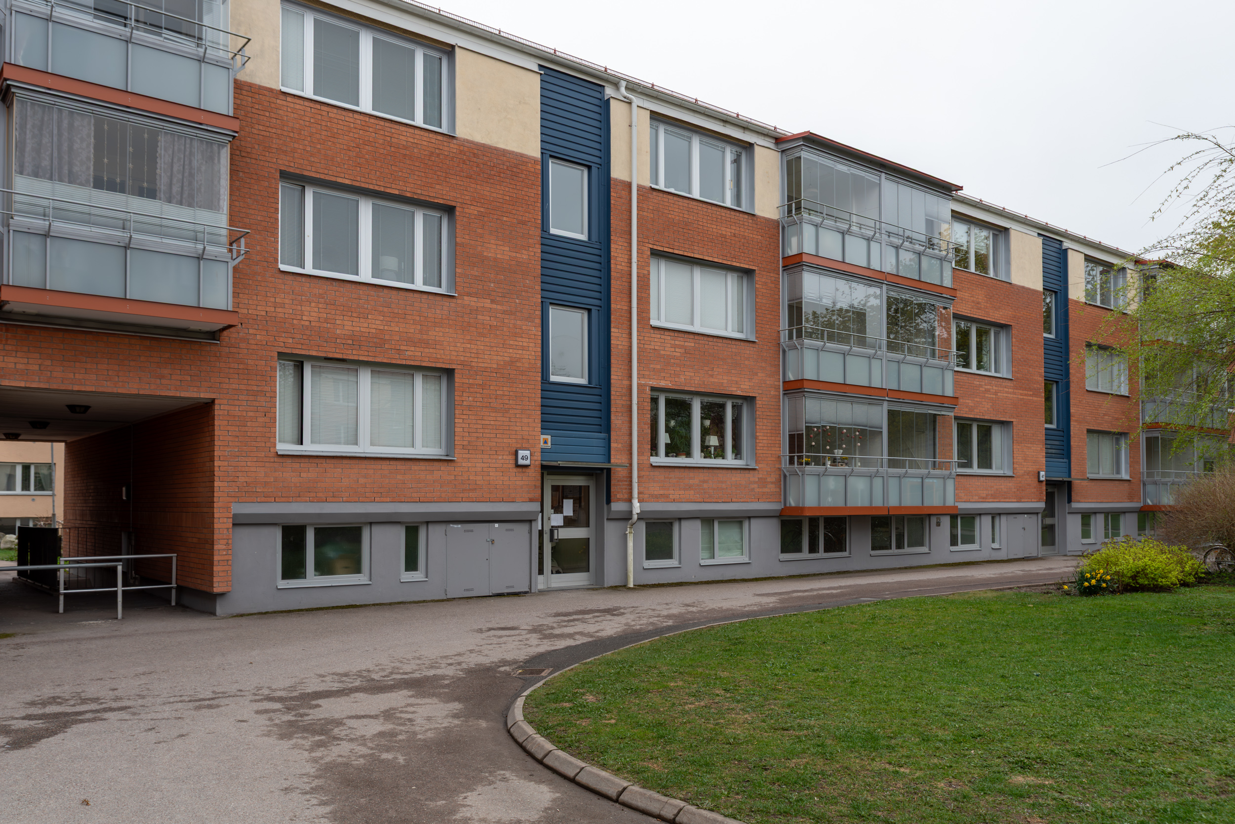 Bostadsbild från Lövhagsgatan 49, Till salu i Råby, Västerås