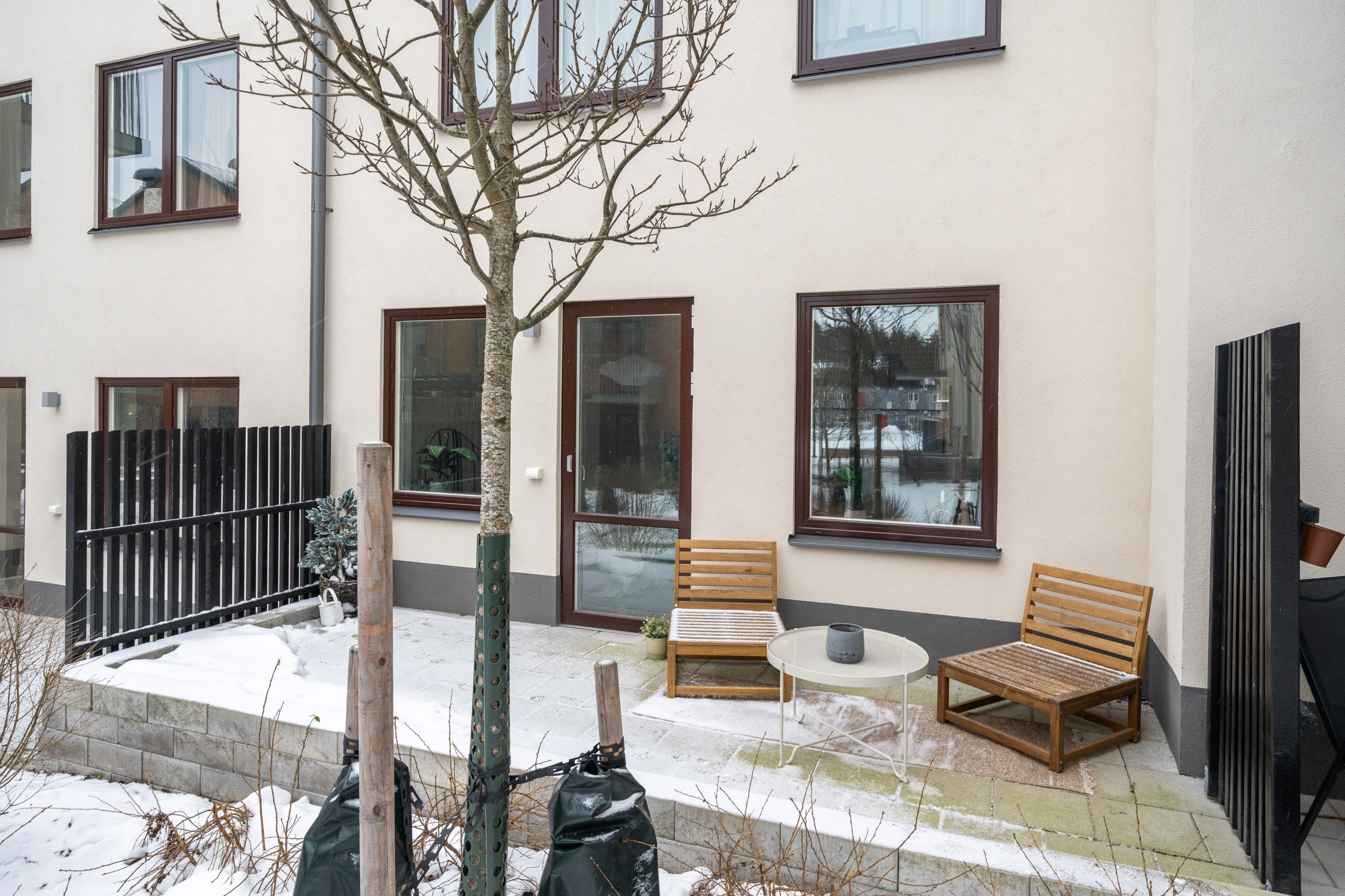 Bostadsbild från Slalomvägen 12, Till salu i Väsjön, Sollentuna