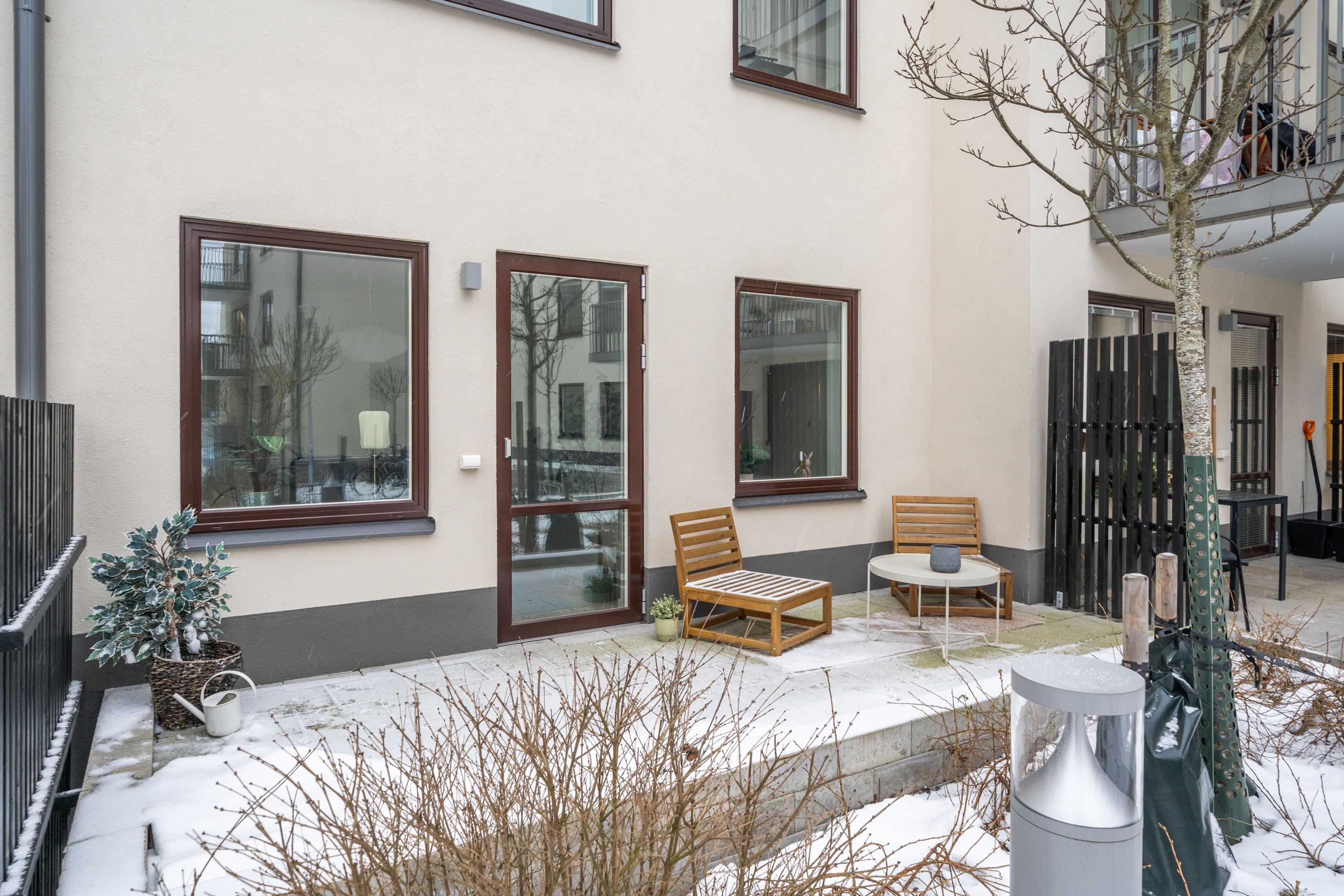 Bostadsbild från Slalomvägen 12, Till salu i Väsjön, Sollentuna