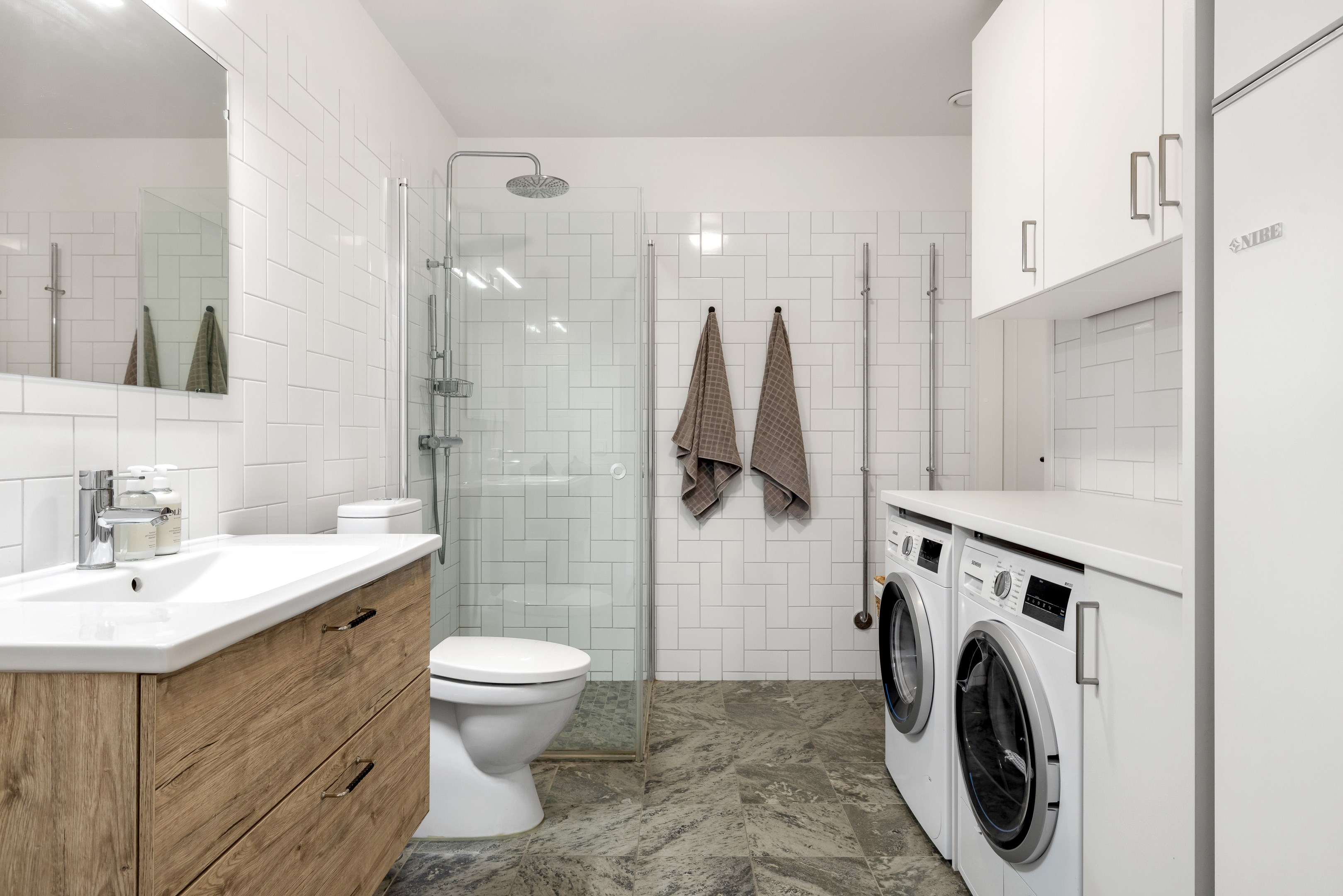Bostadsbild från Hasselvägen 9F, Till salu i Storvreta, Uppsala