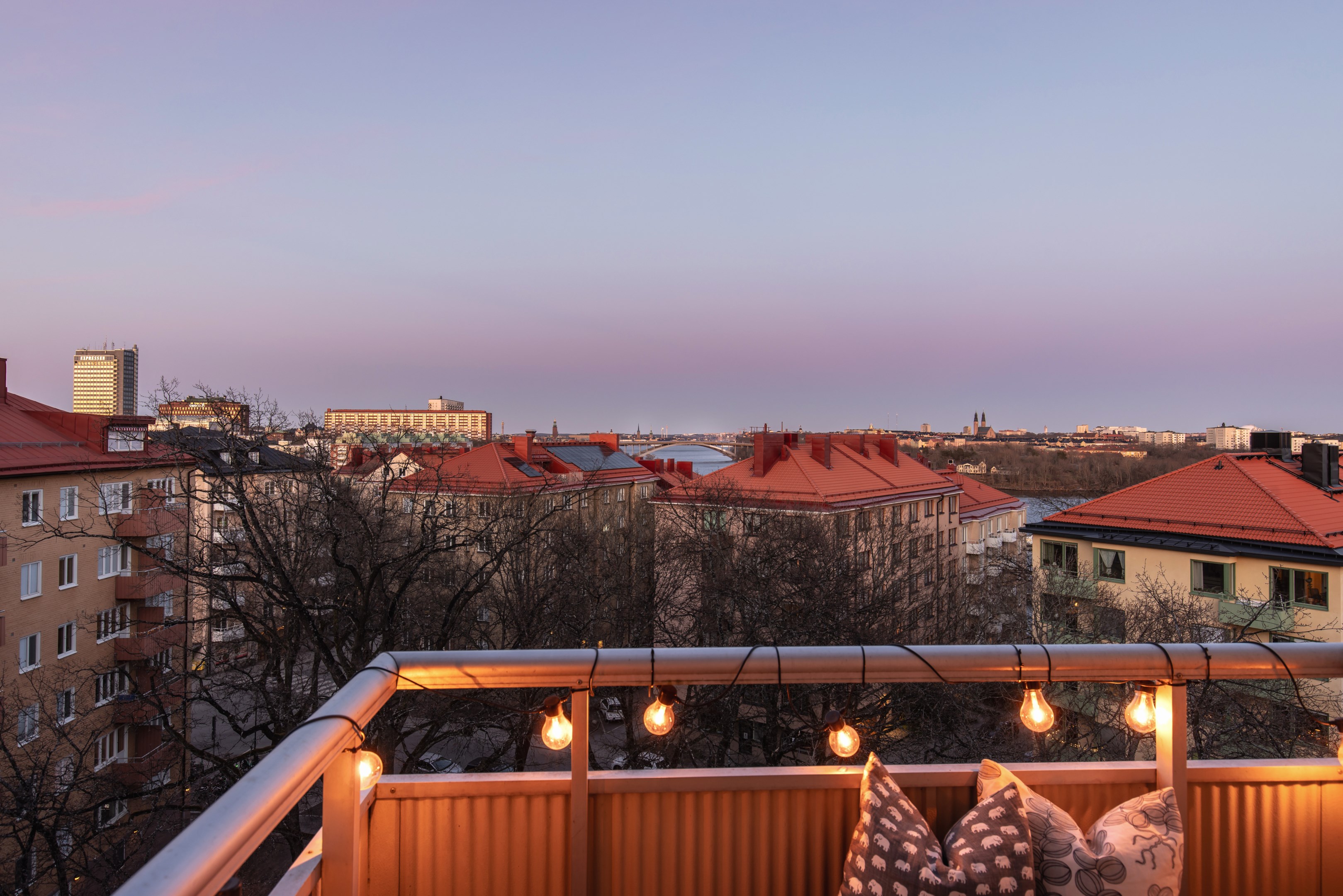 Bostadsbild från Strålgatan 8, Kommande i Lilla Essingen, Stockholm