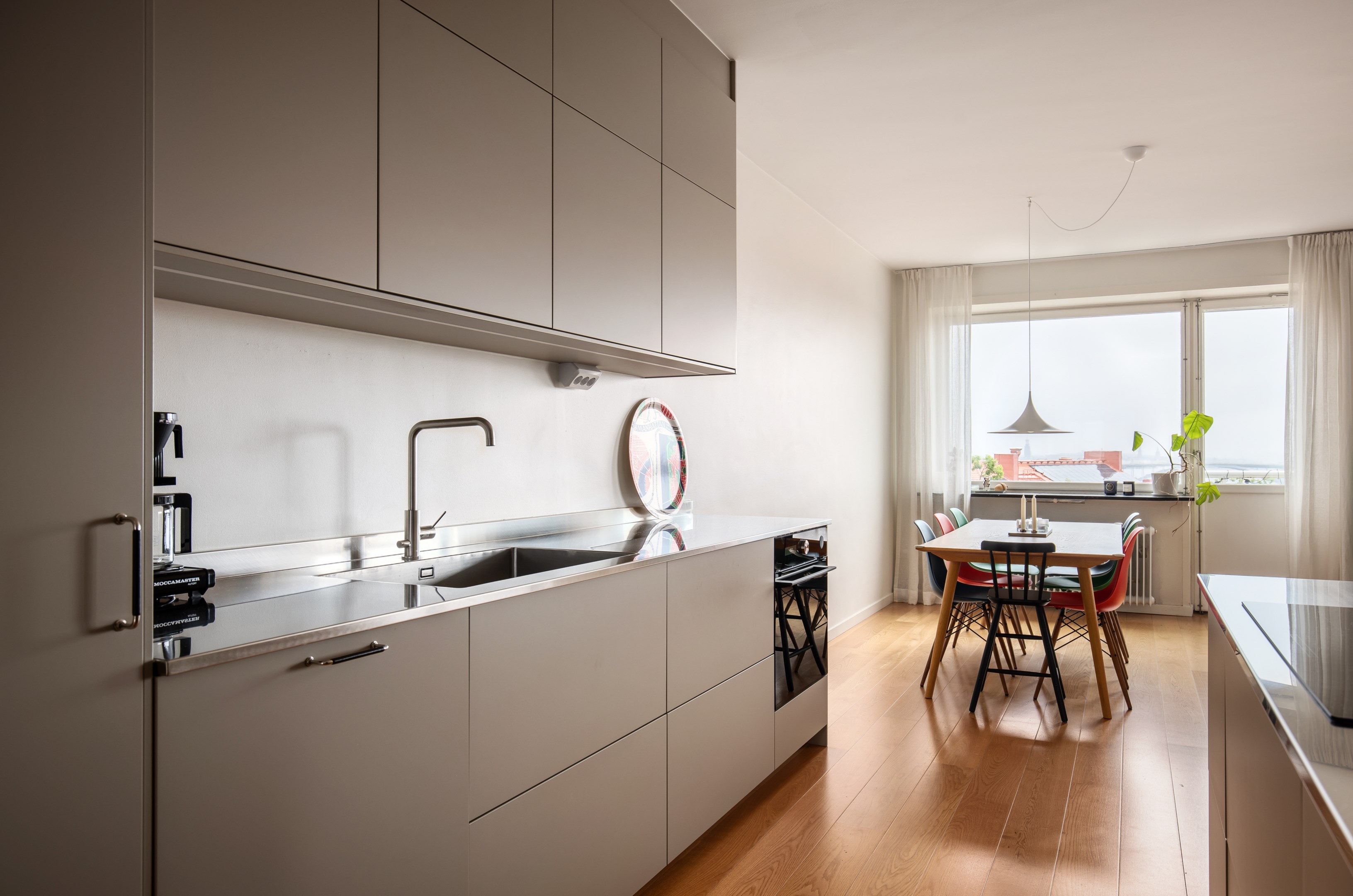 Bostadsbild från Strålgatan 8, Till salu i Lilla Essingen, Stockholm