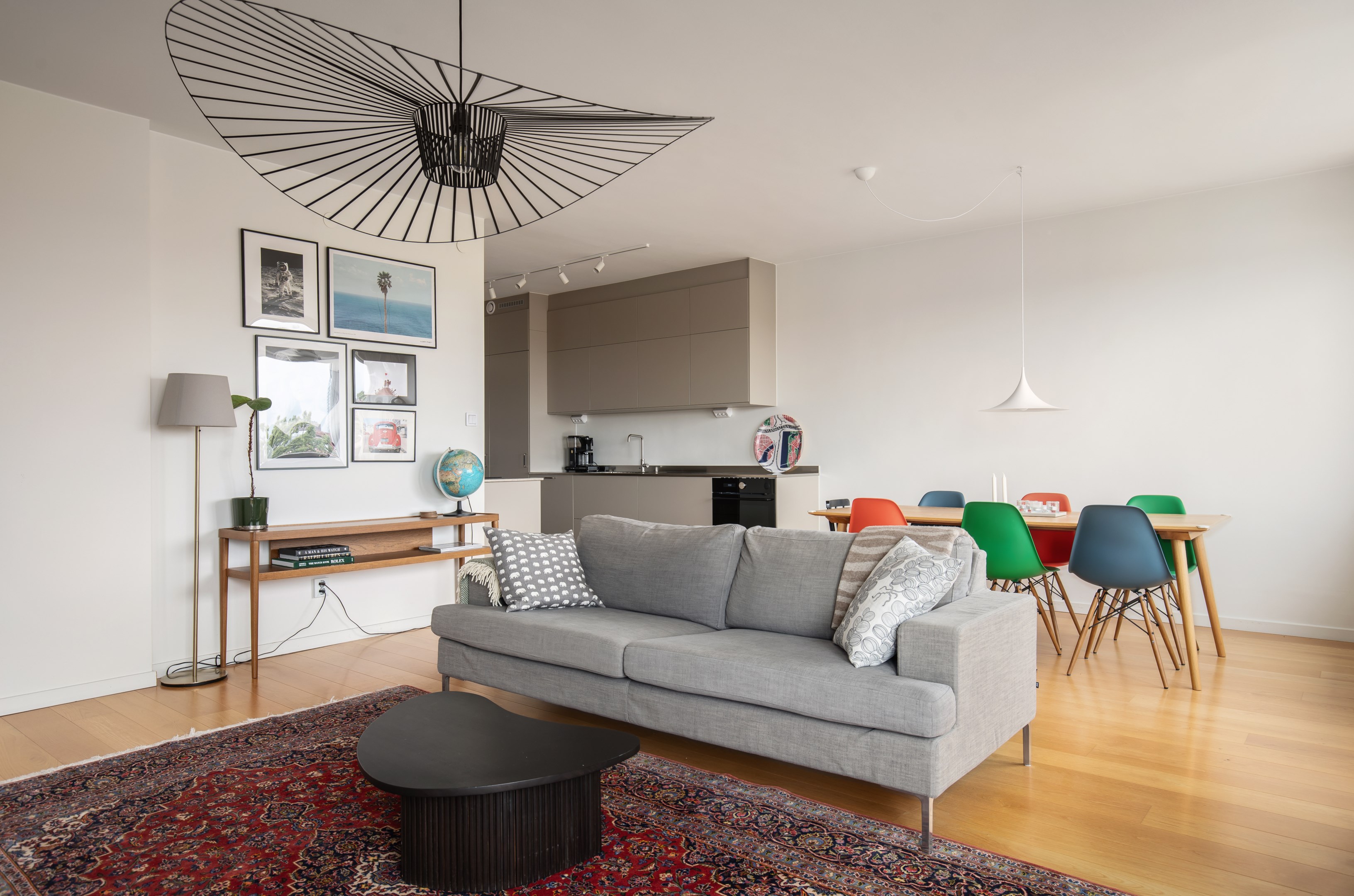 Bostadsbild från Strålgatan 8, Till salu i Lilla Essingen, Stockholm