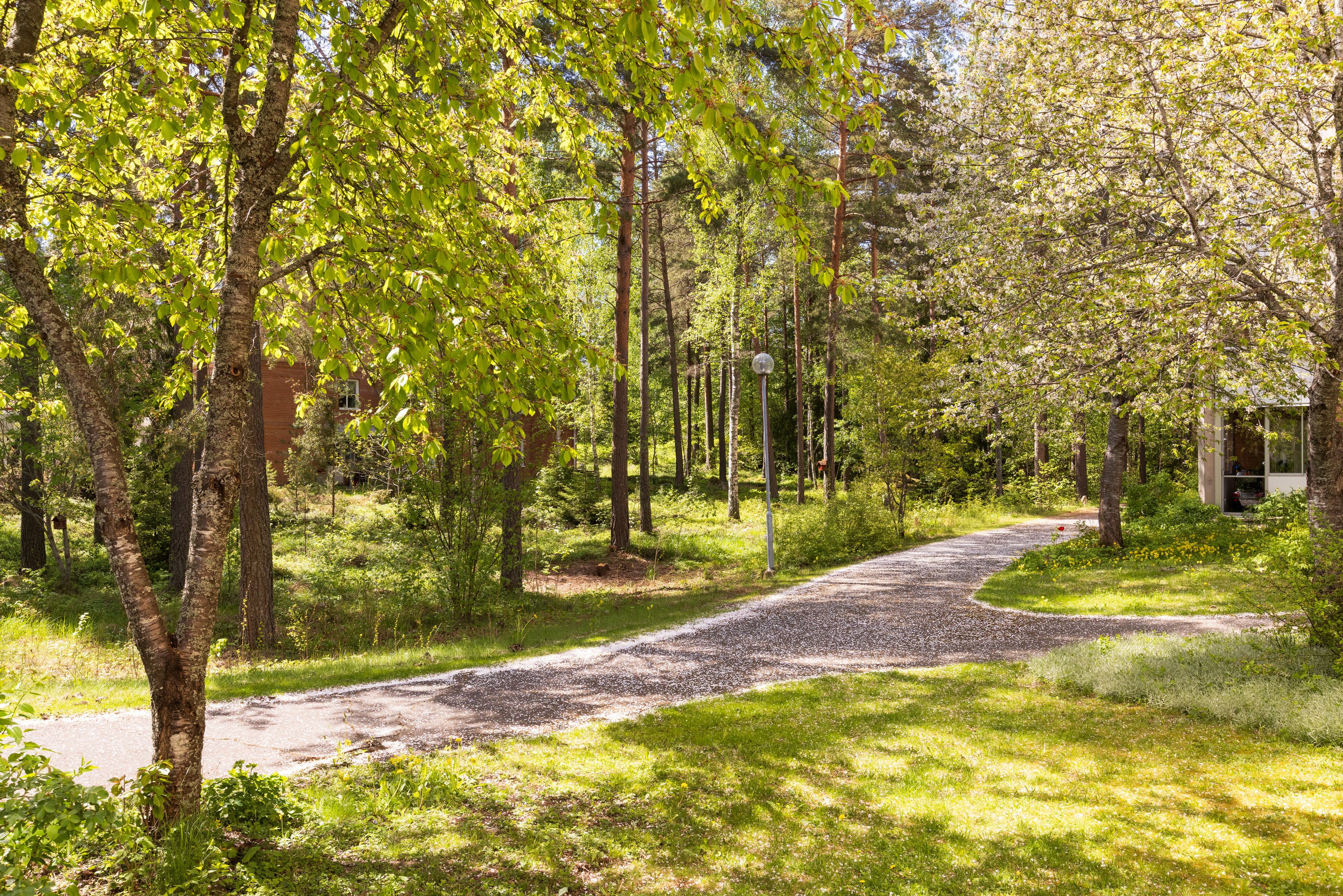 Bostadsbild från Stenbrohultsvägen 107, Till salu i Sävja, Uppsala