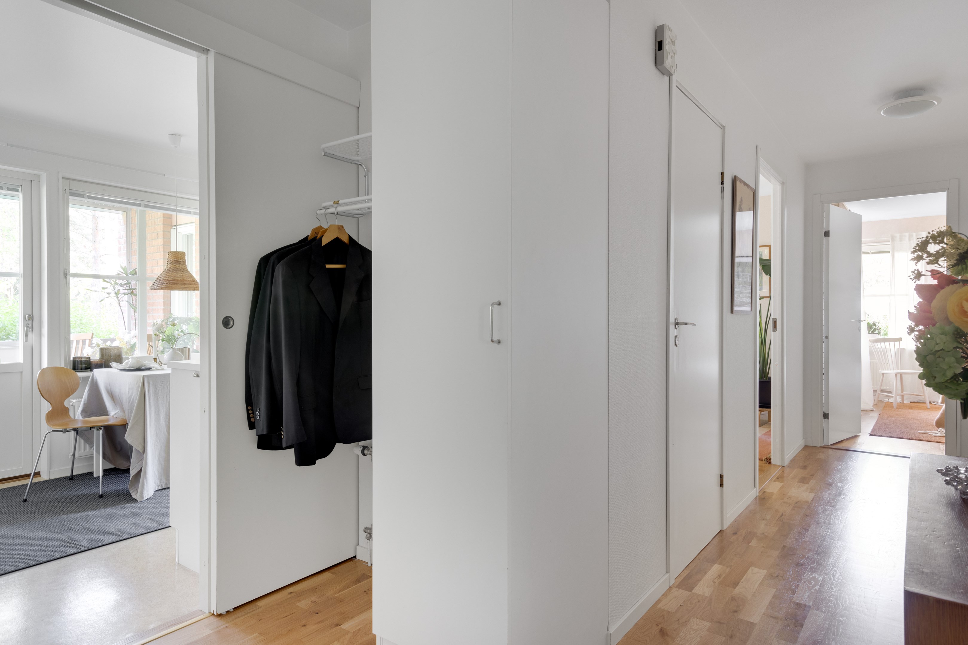 Bostadsbild från Stenbrohultsvägen 107, Till salu i Sävja, Uppsala