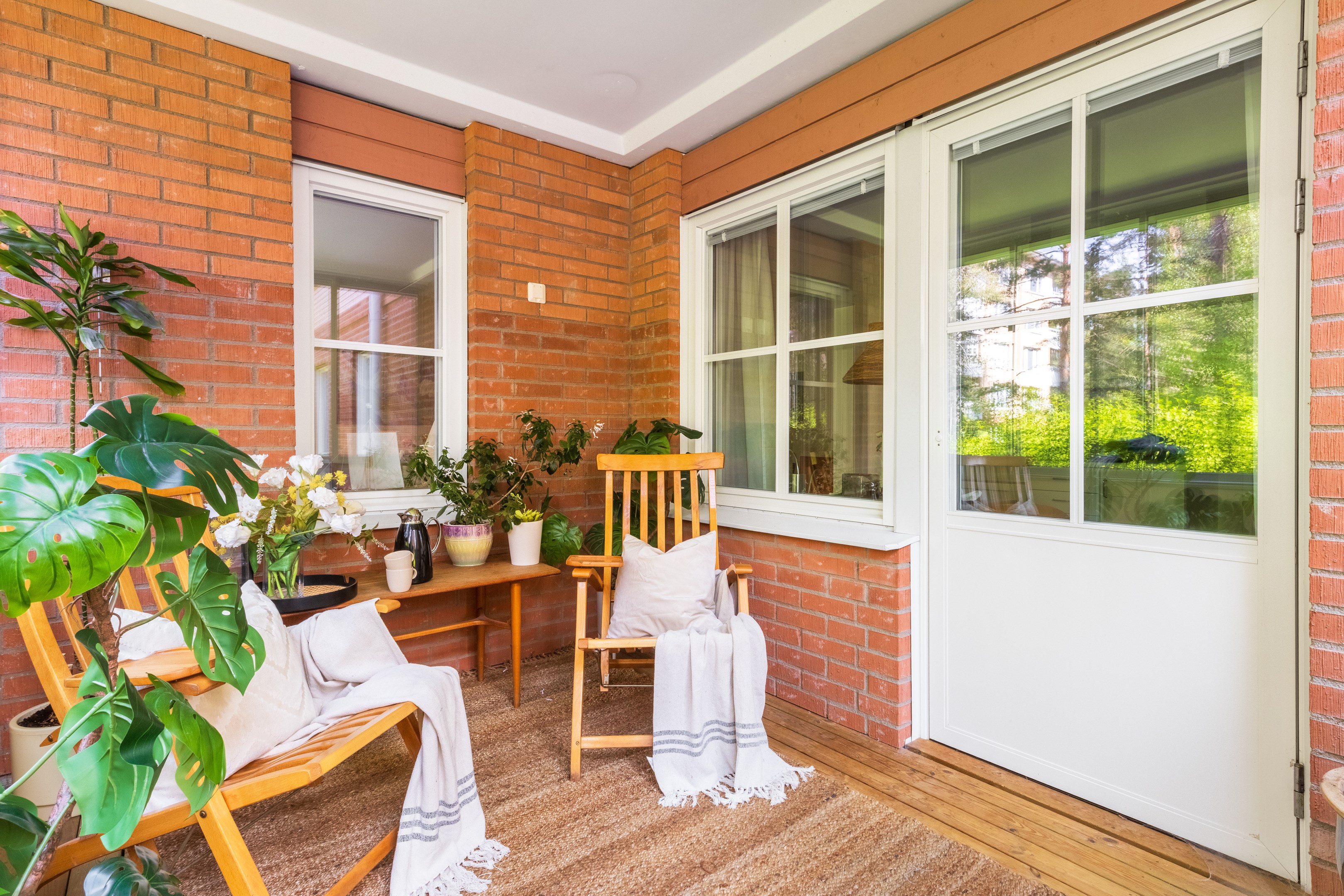Bostadsbild från Stenbrohultsvägen 107, Till salu i Sävja, Uppsala