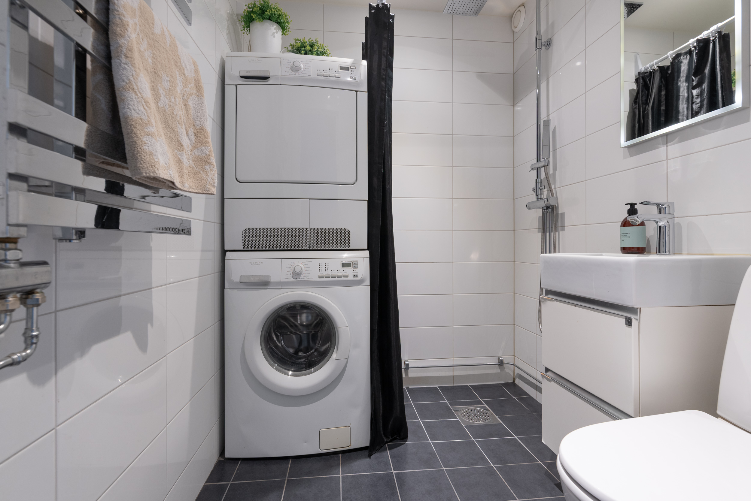 Bostadsbild från Norra Skjutbanegatan 18B, Till salu i Haga, Västerås