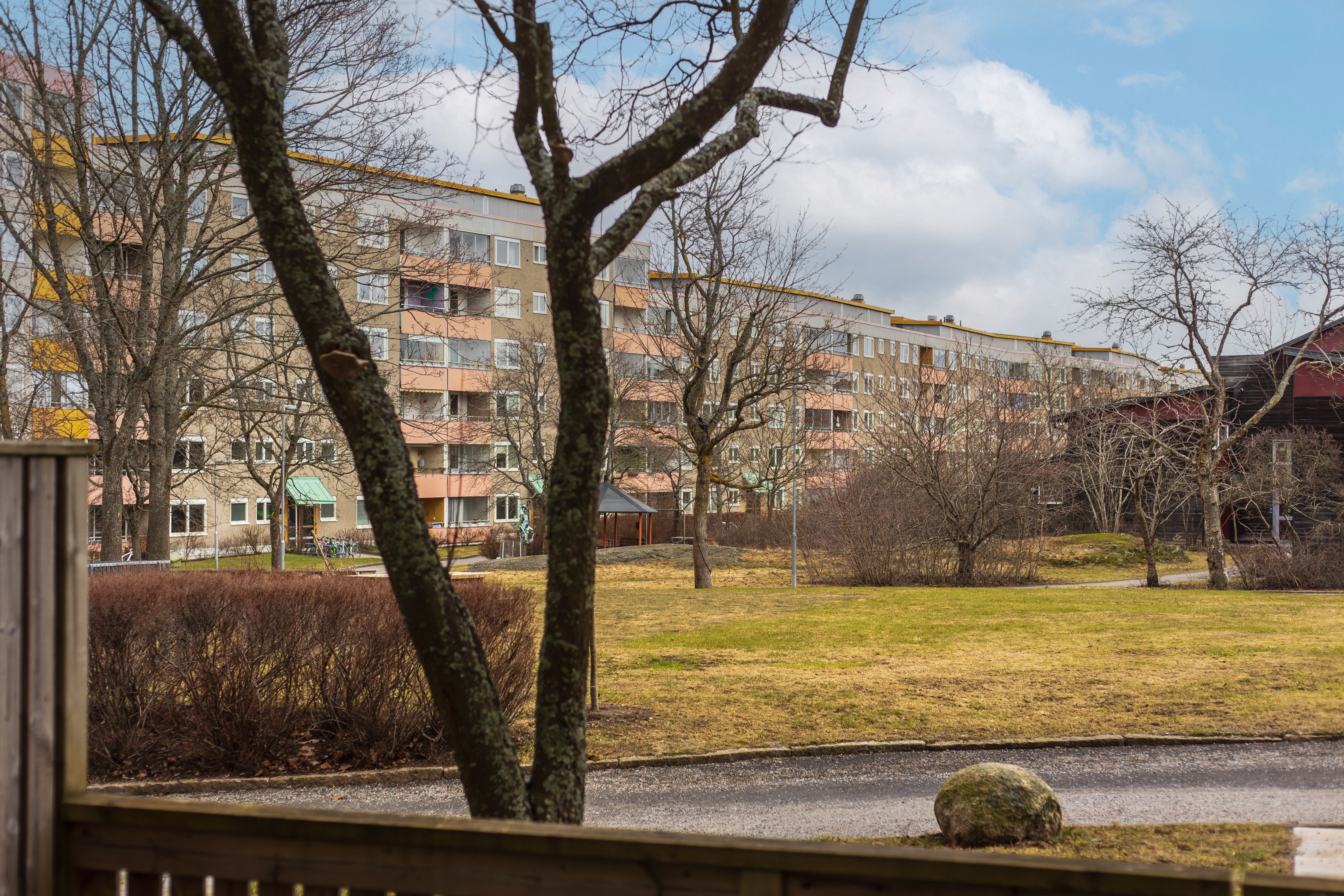 Bostadsbild från Henriksdalsringen 47C, Till salu i Henriksdalsberget, Nacka