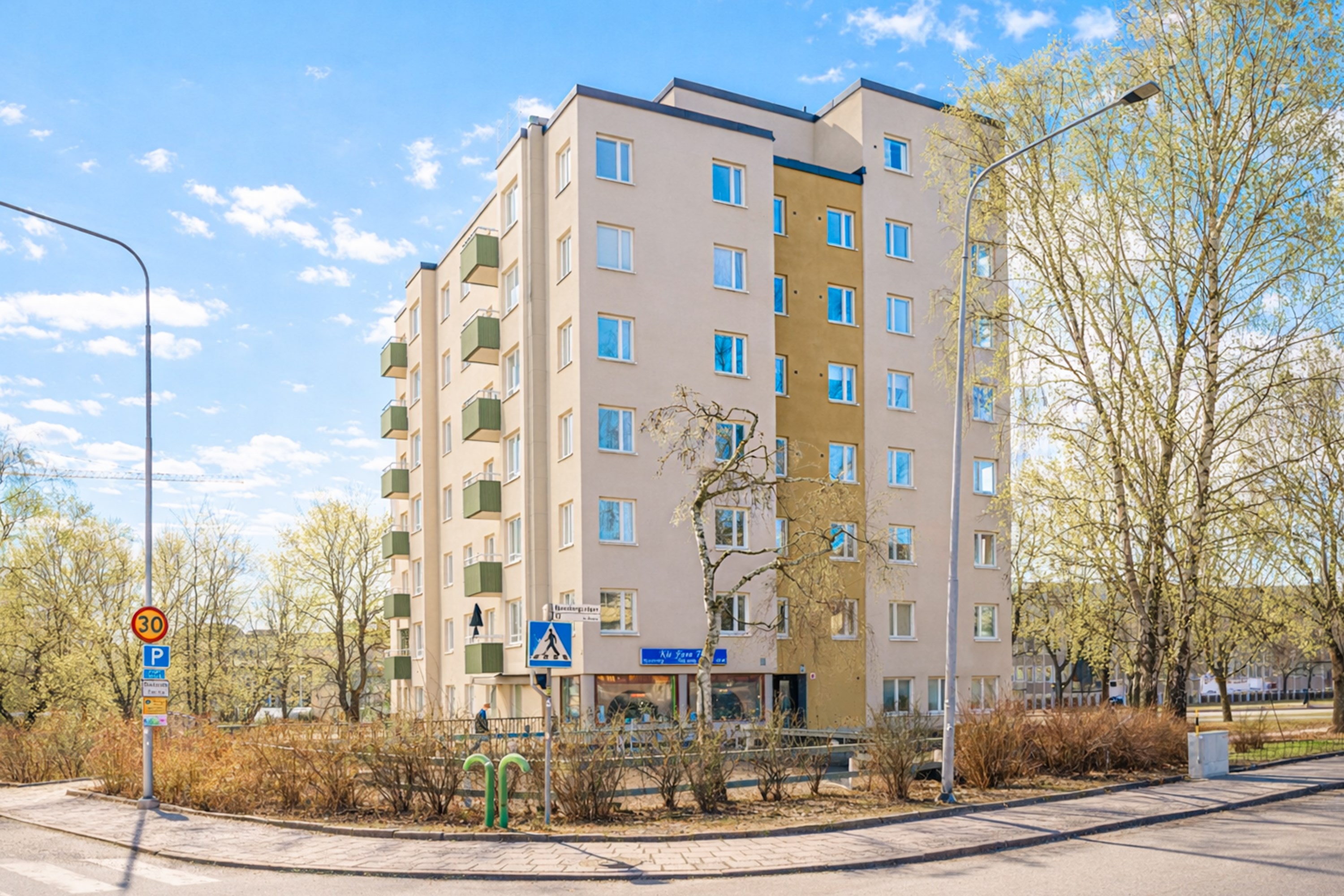 Bostadsbild från Ekensbergsvägen 97, Till salu i Råsunda, Solna