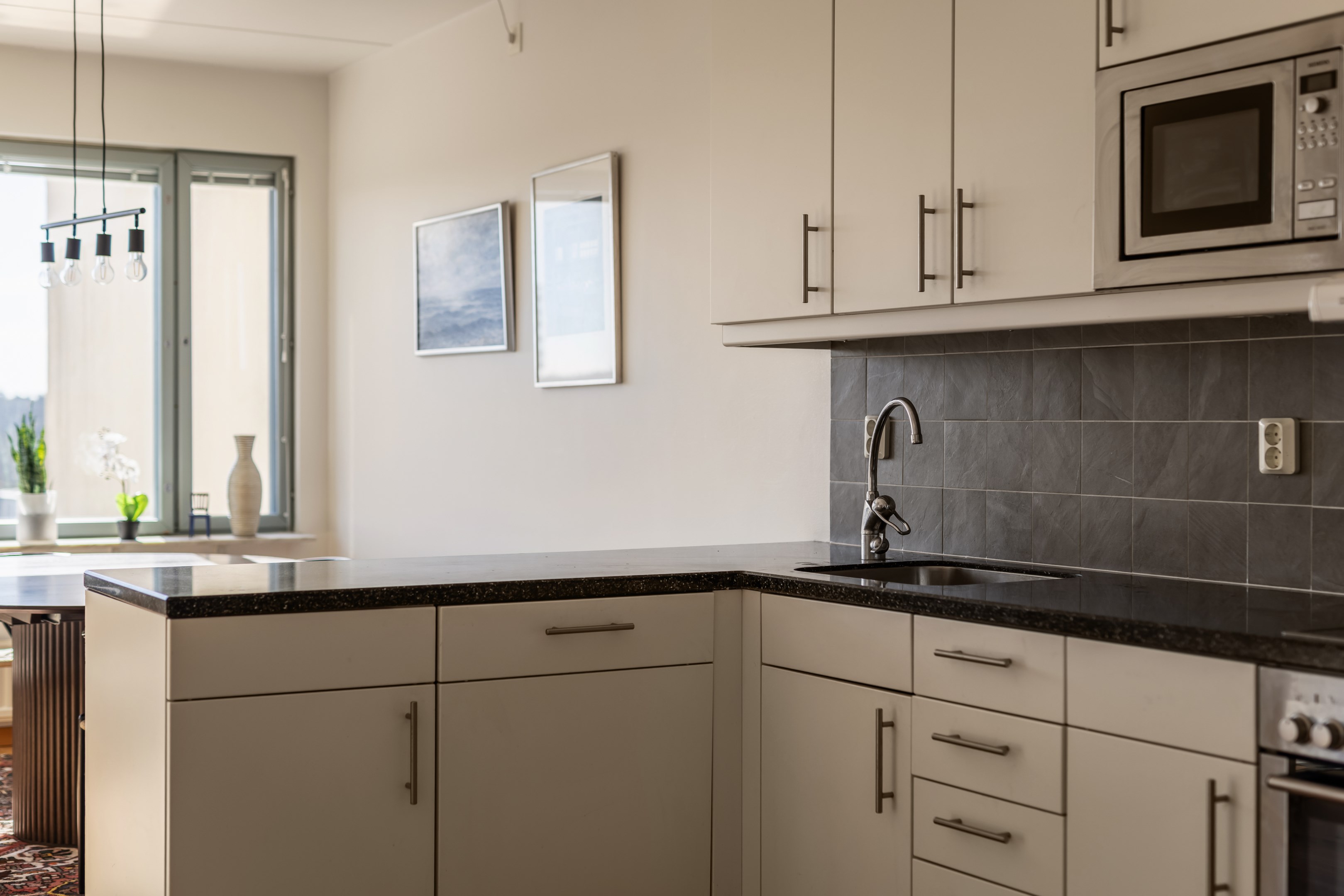 Bostadsbild från Tallidsvägen 2, 4/4tr, Till salu i Finntorp, Nacka