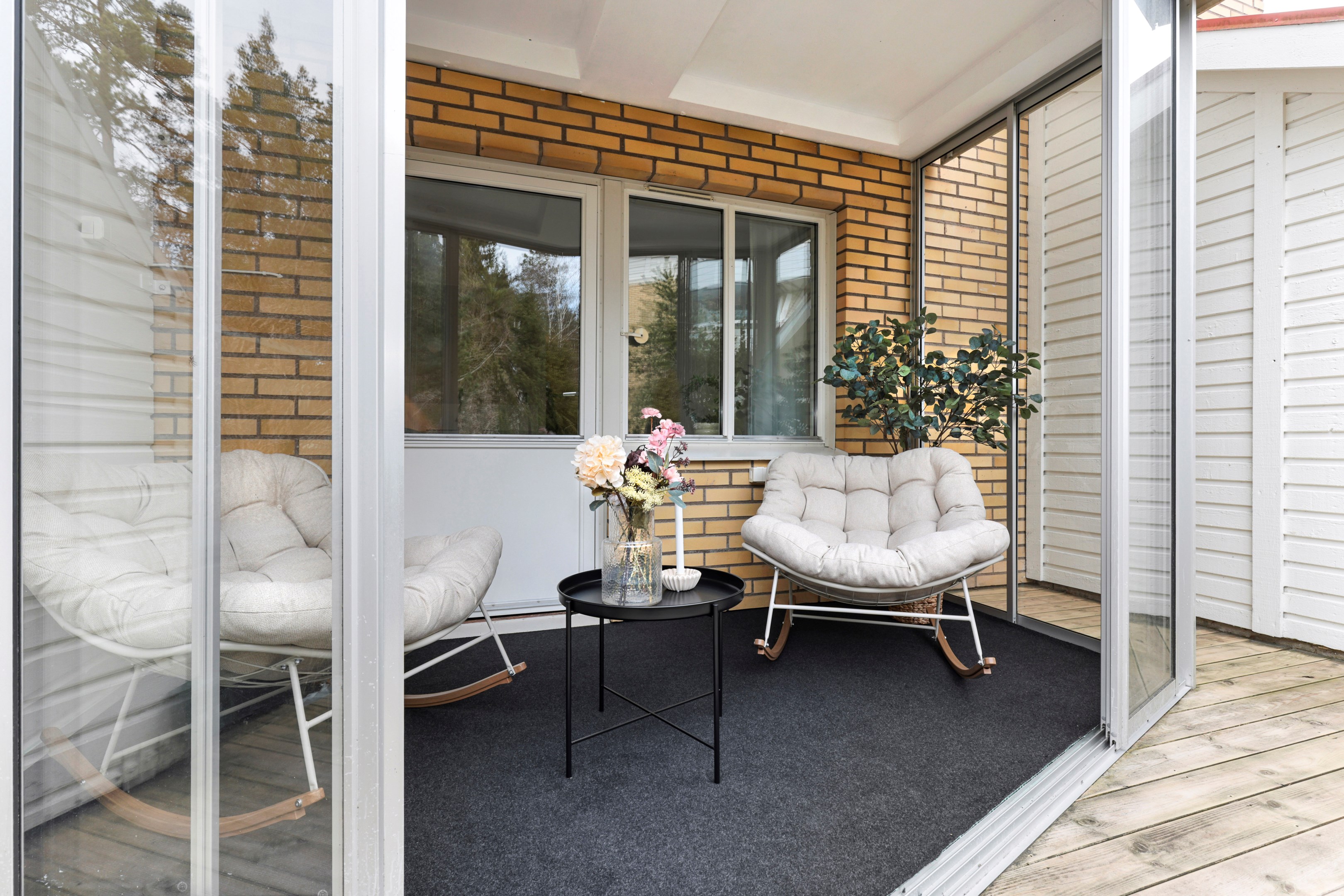 Bostadsbild från Albertinas väg 51, Kommande i Alunda, Östhammar