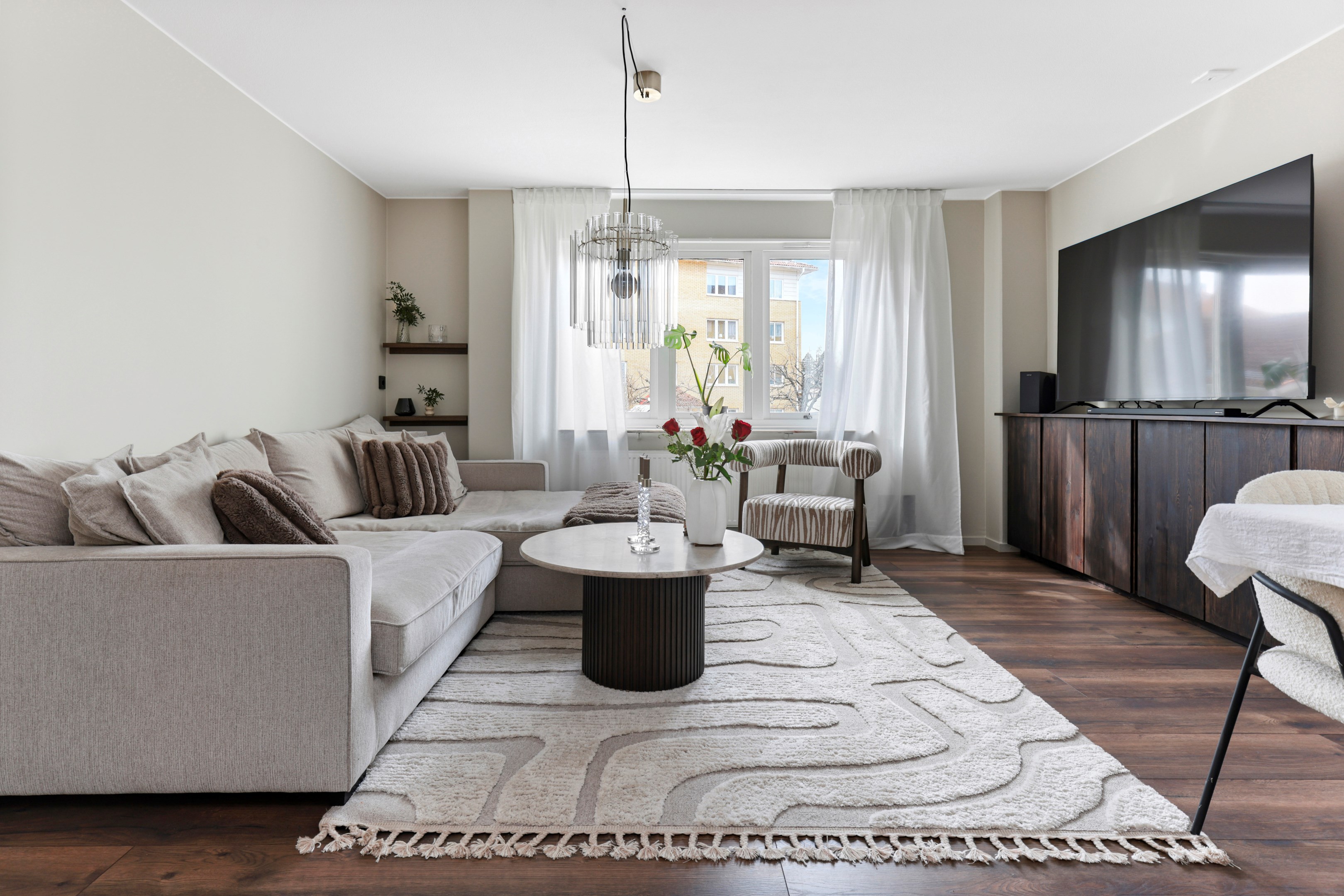 Bostadsbild från Albertinas väg 51, Kommande i Alunda, Östhammar
