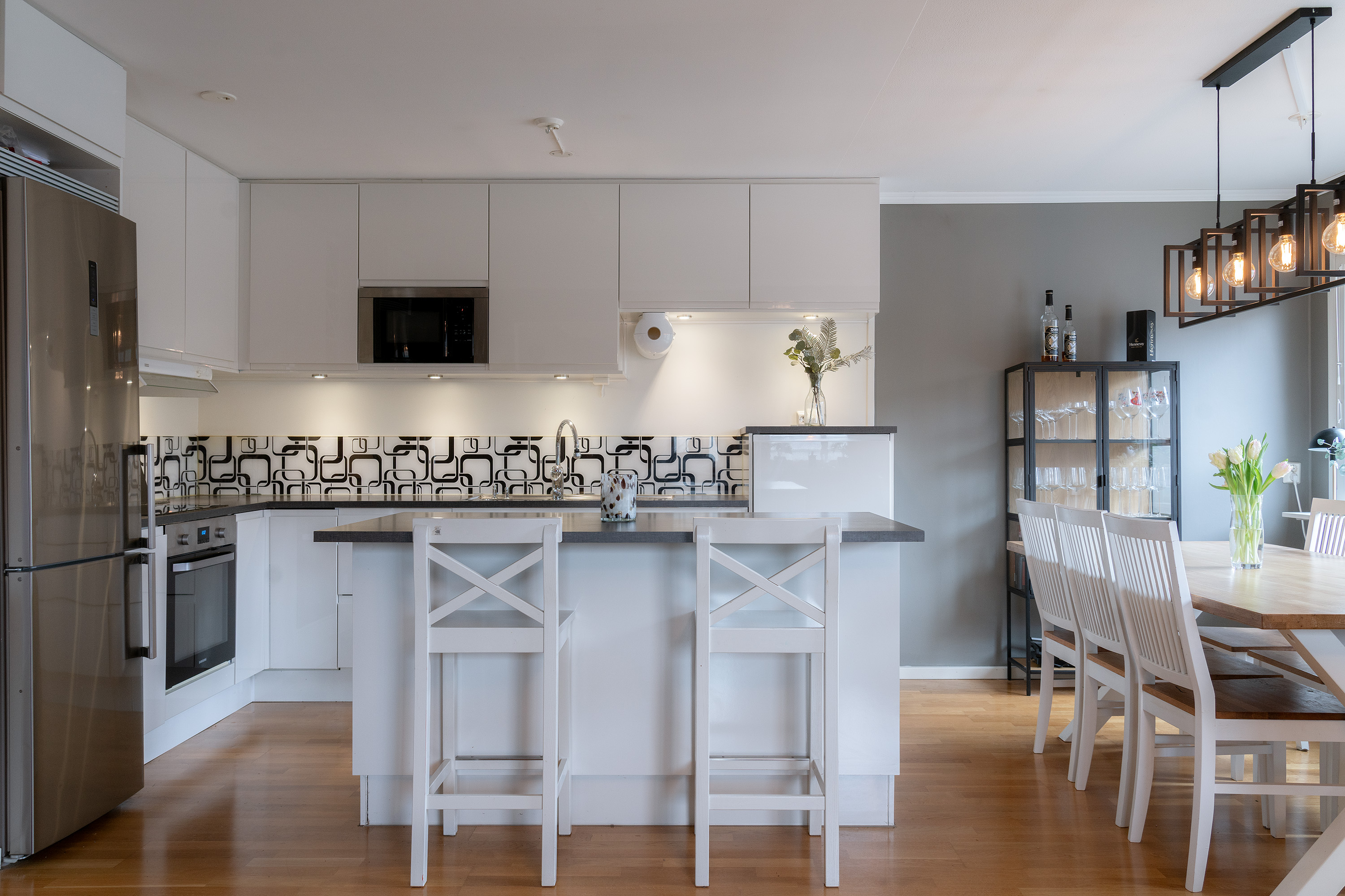 Bostadsbild från Solskensvägen 19, Till salu i Östra Tullingeberg, Botkyrka