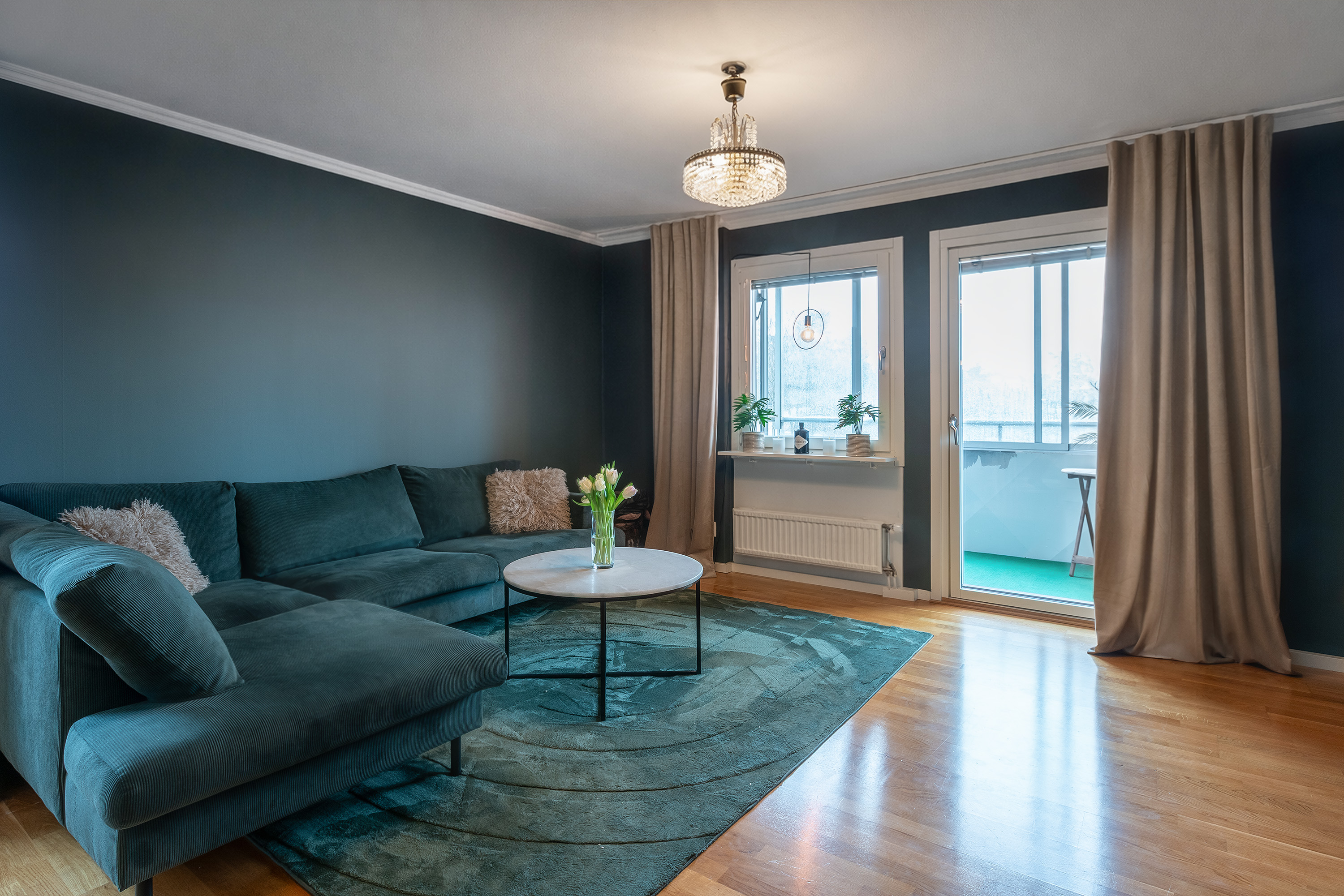 Bostadsbild från Solskensvägen 19, Till salu i Östra Tullingeberg, Botkyrka