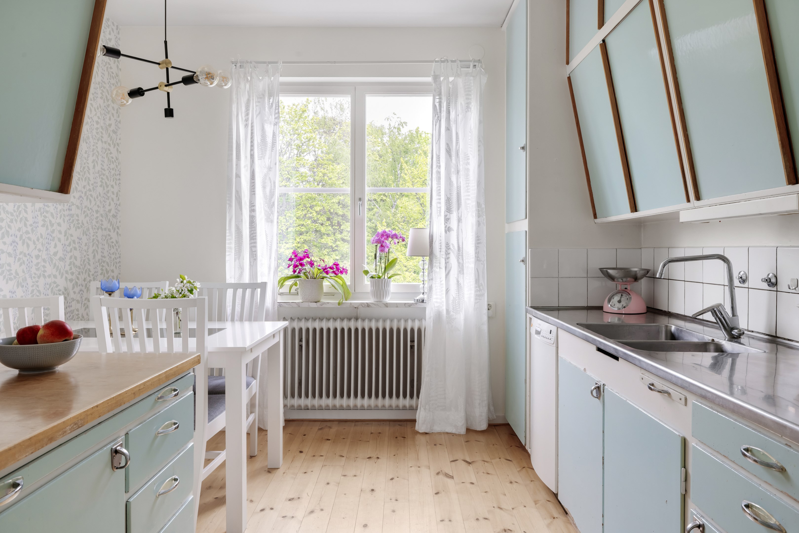 Bostadsbild från Svartbäcksgatan 96A, Till salu i Tunabackar, Uppsala