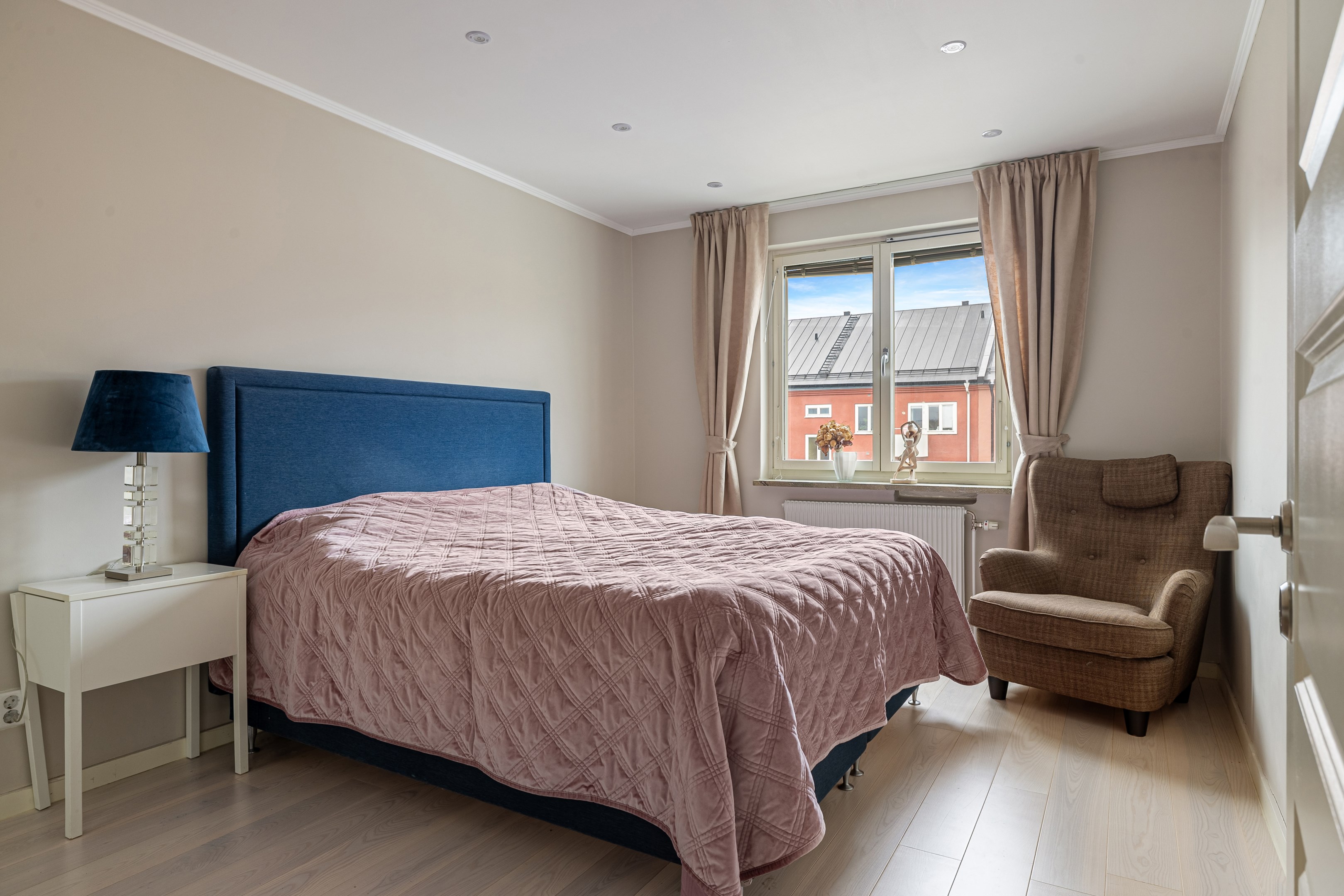 Bostadsbild från Råsundavägen 68, Till salu i Råsunda, Solna