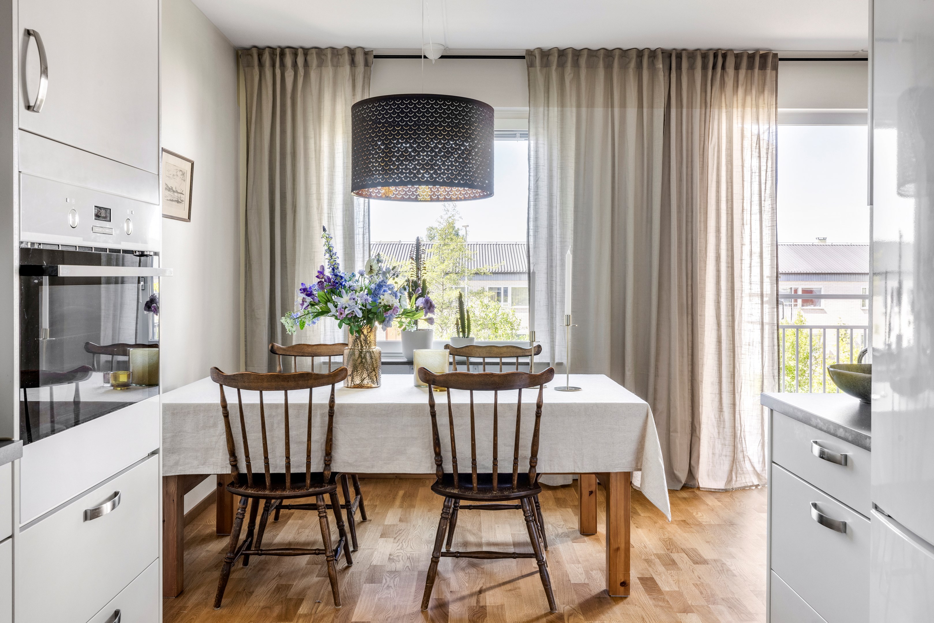 Bostadsbild från Råbyvägen 44, Till salu i Kapellgärdet, Uppsala