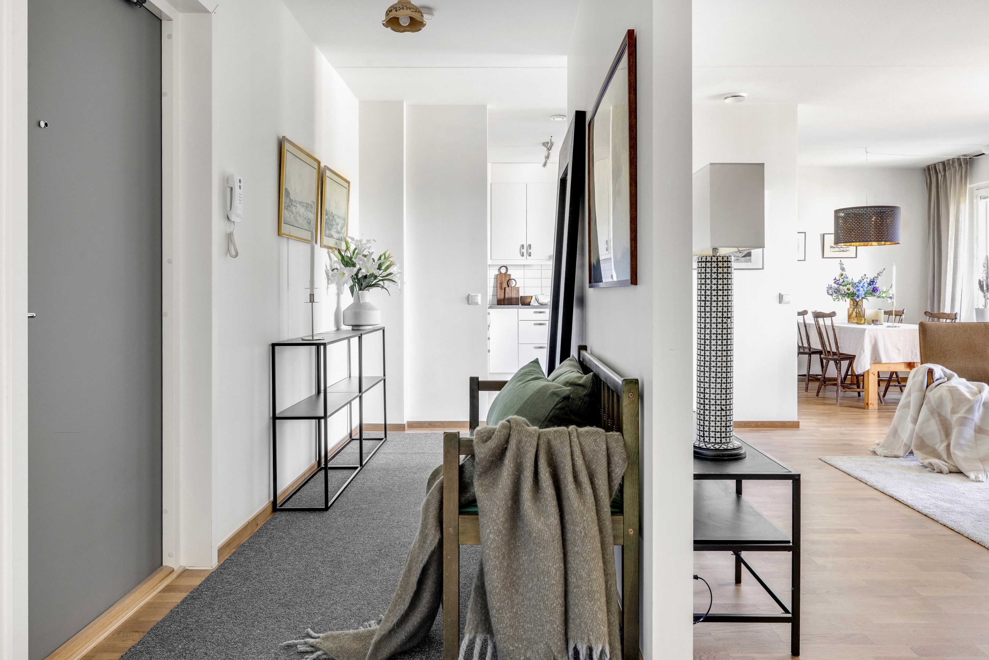 Bostadsbild från Råbyvägen 44, Till salu i Kapellgärdet, Uppsala