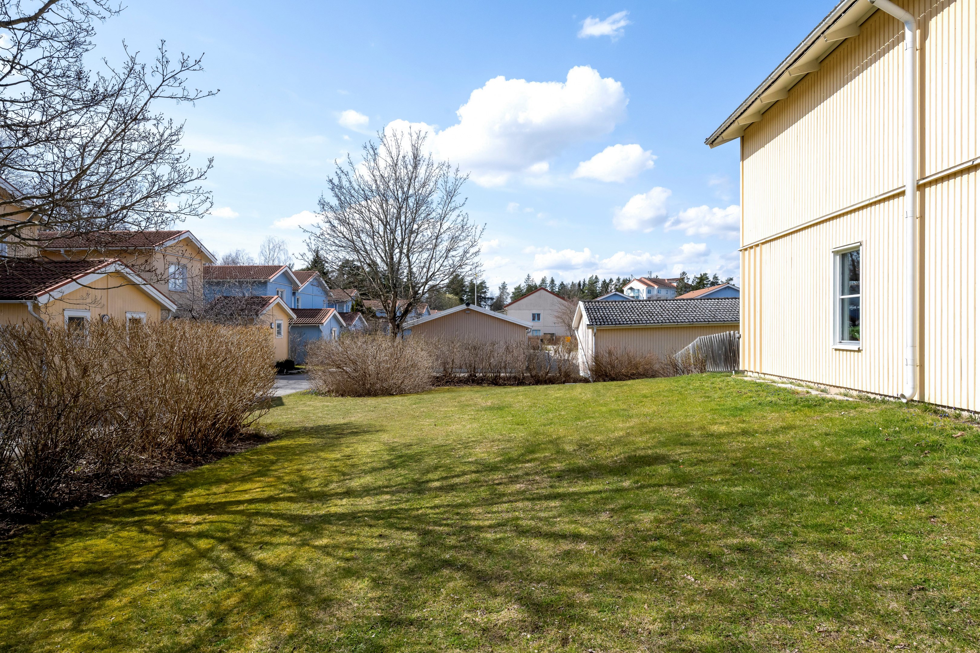 Bostadsbild från Stenrösvägen 97, Till salu i Stenhagen, Uppsala