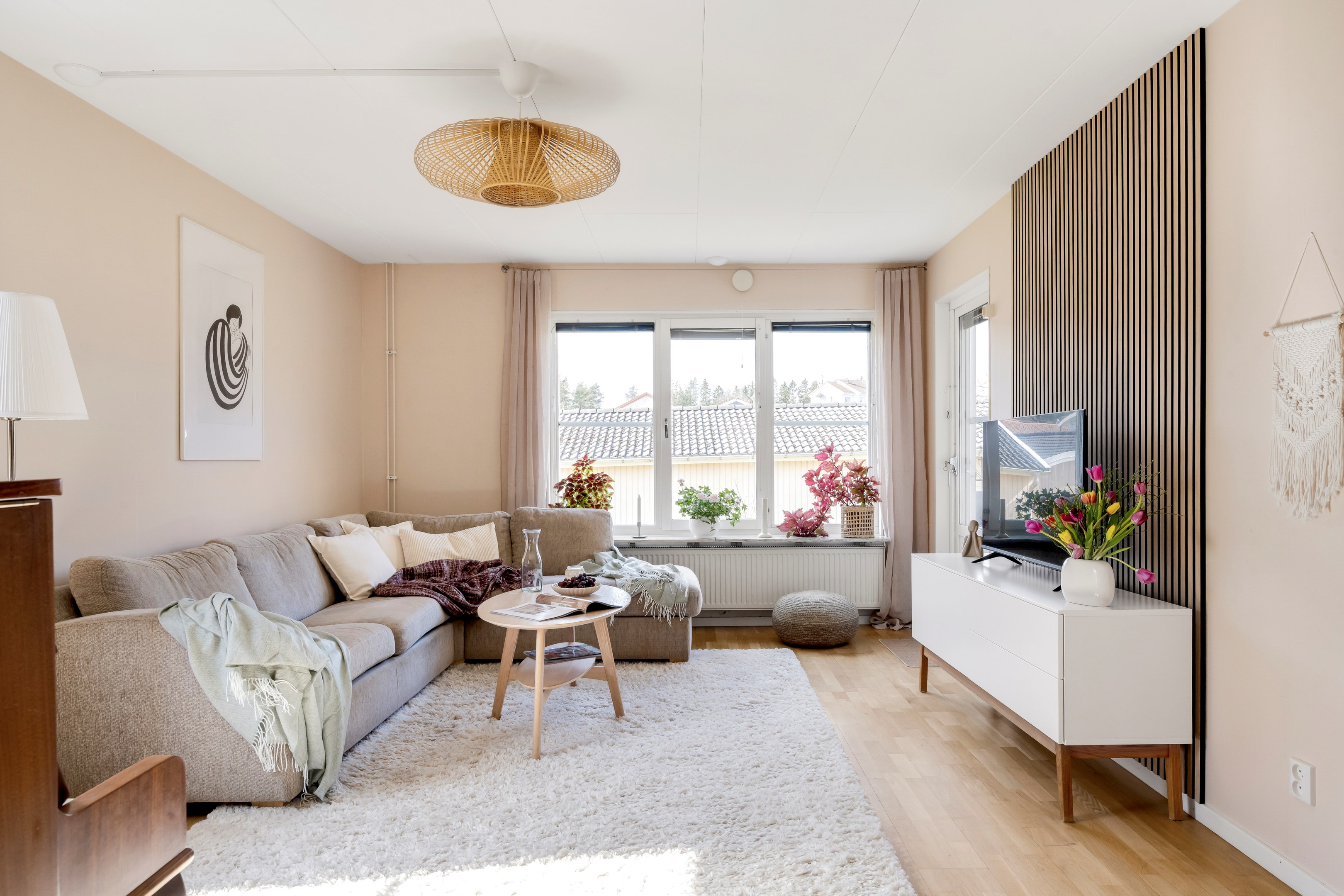 Bostadsbild från Stenrösvägen 97, Till salu i Stenhagen, Uppsala