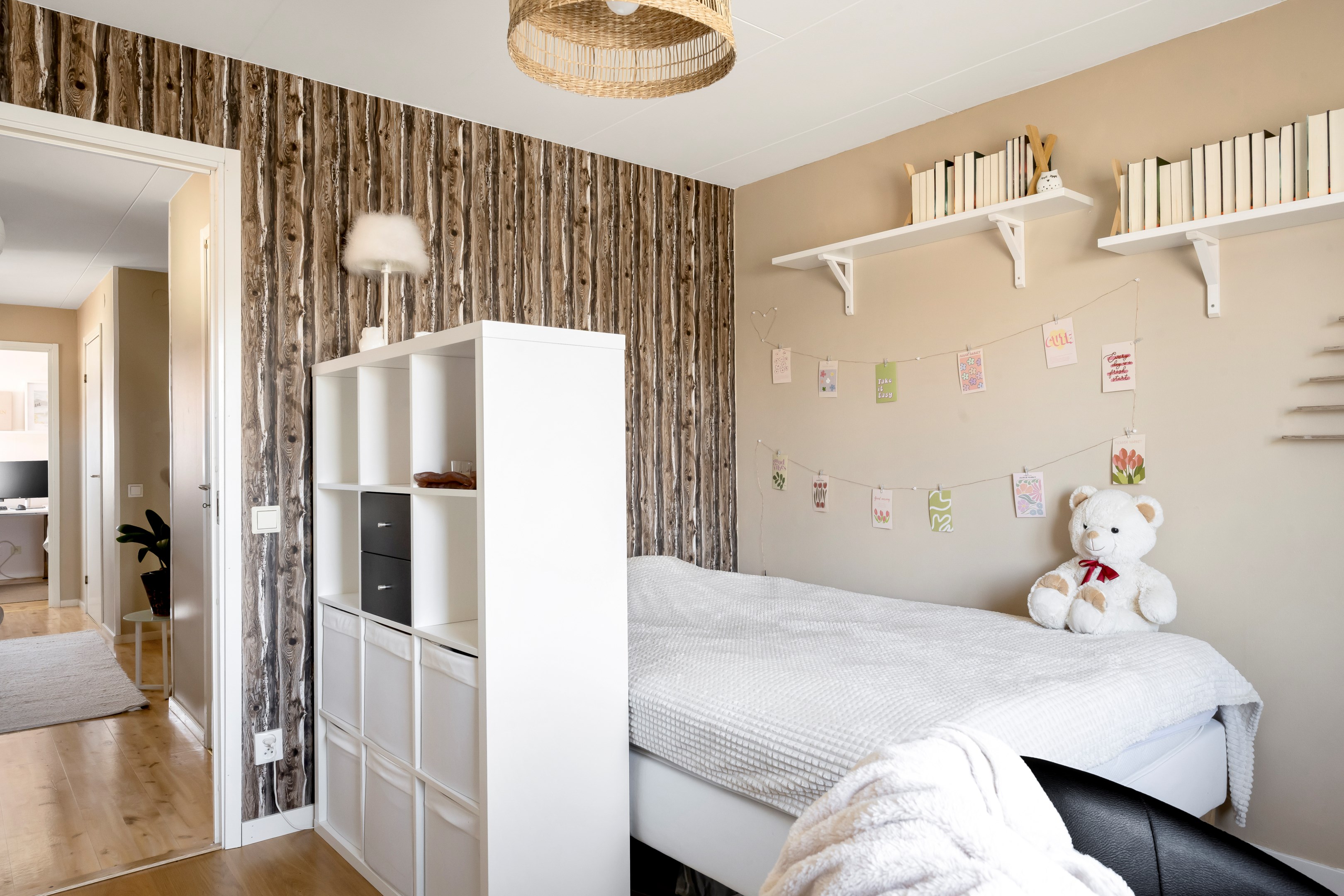 Bostadsbild från Stenrösvägen 97, Till salu i Stenhagen, Uppsala