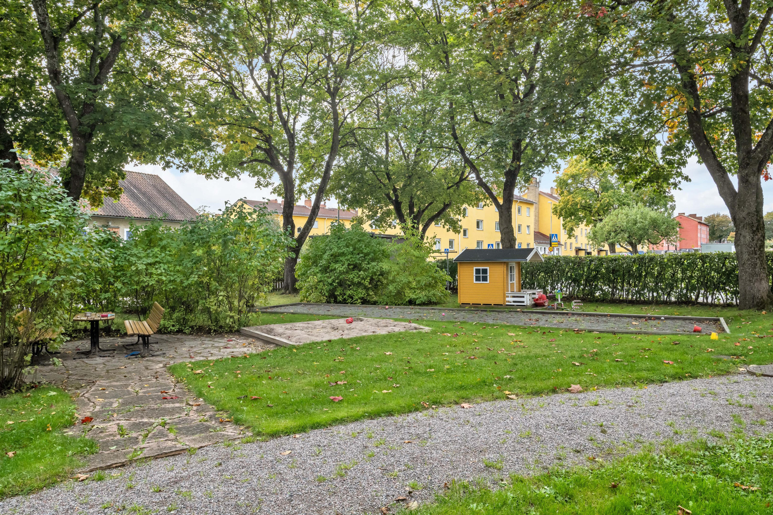 Bostadsbild från Styrbjörnsgatan 9, Till salu i Svartbäcken, Uppsala