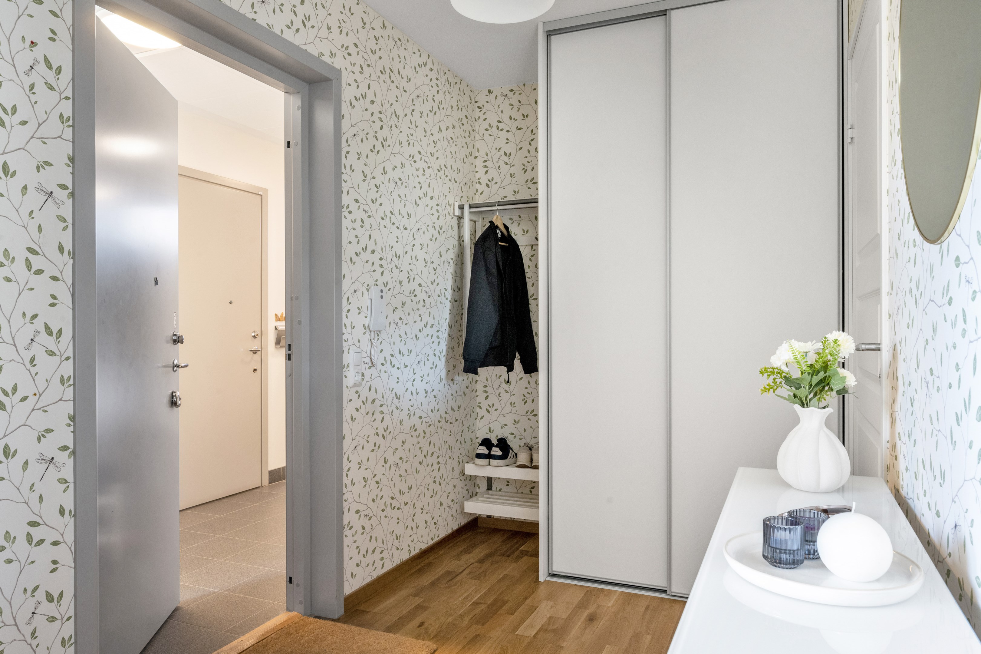 Bostadsbild från Solskensgatan 11, Till salu i Gränby, Uppsala