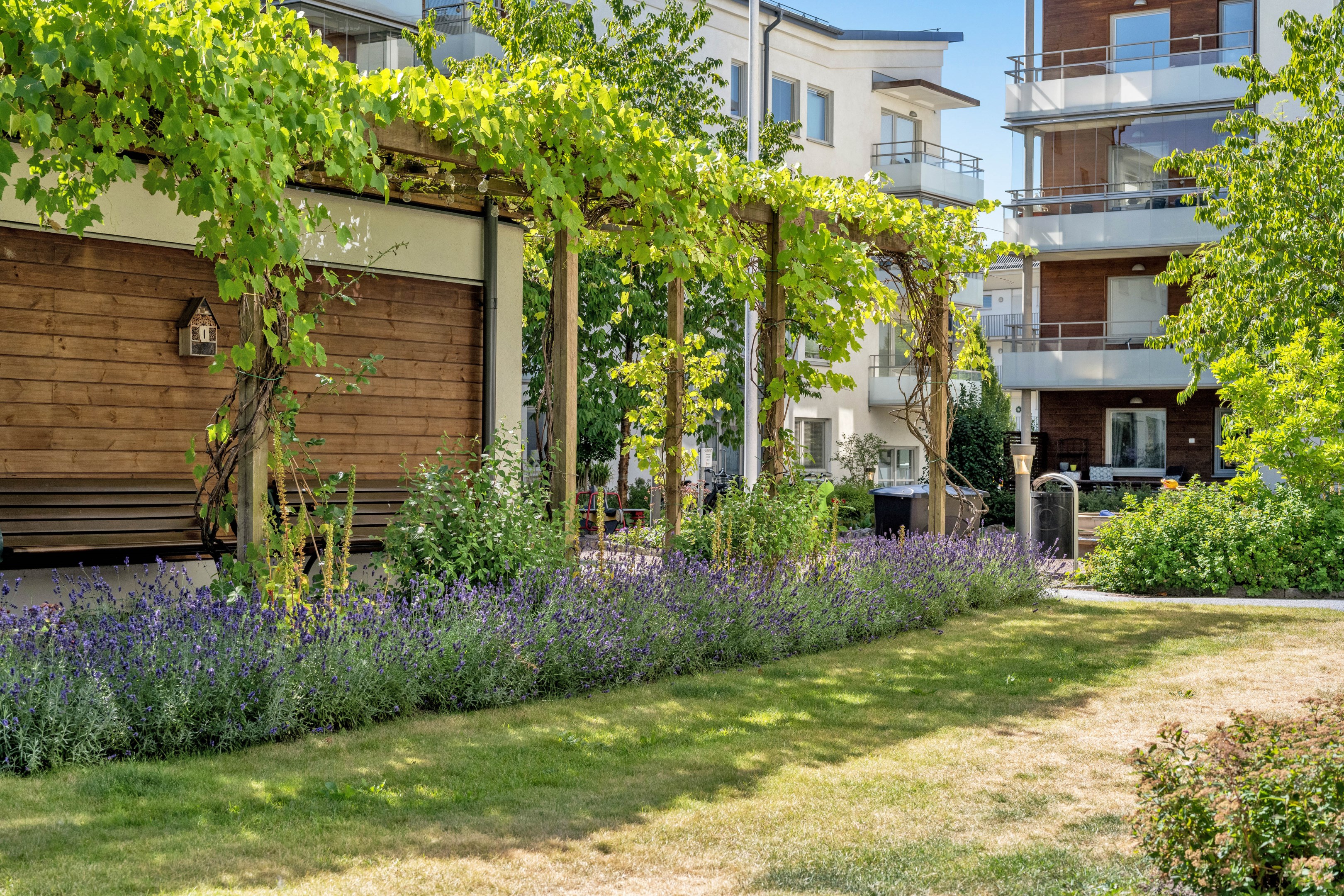Bostadsbild från Solskensgatan 11, Till salu i Gränby, Uppsala