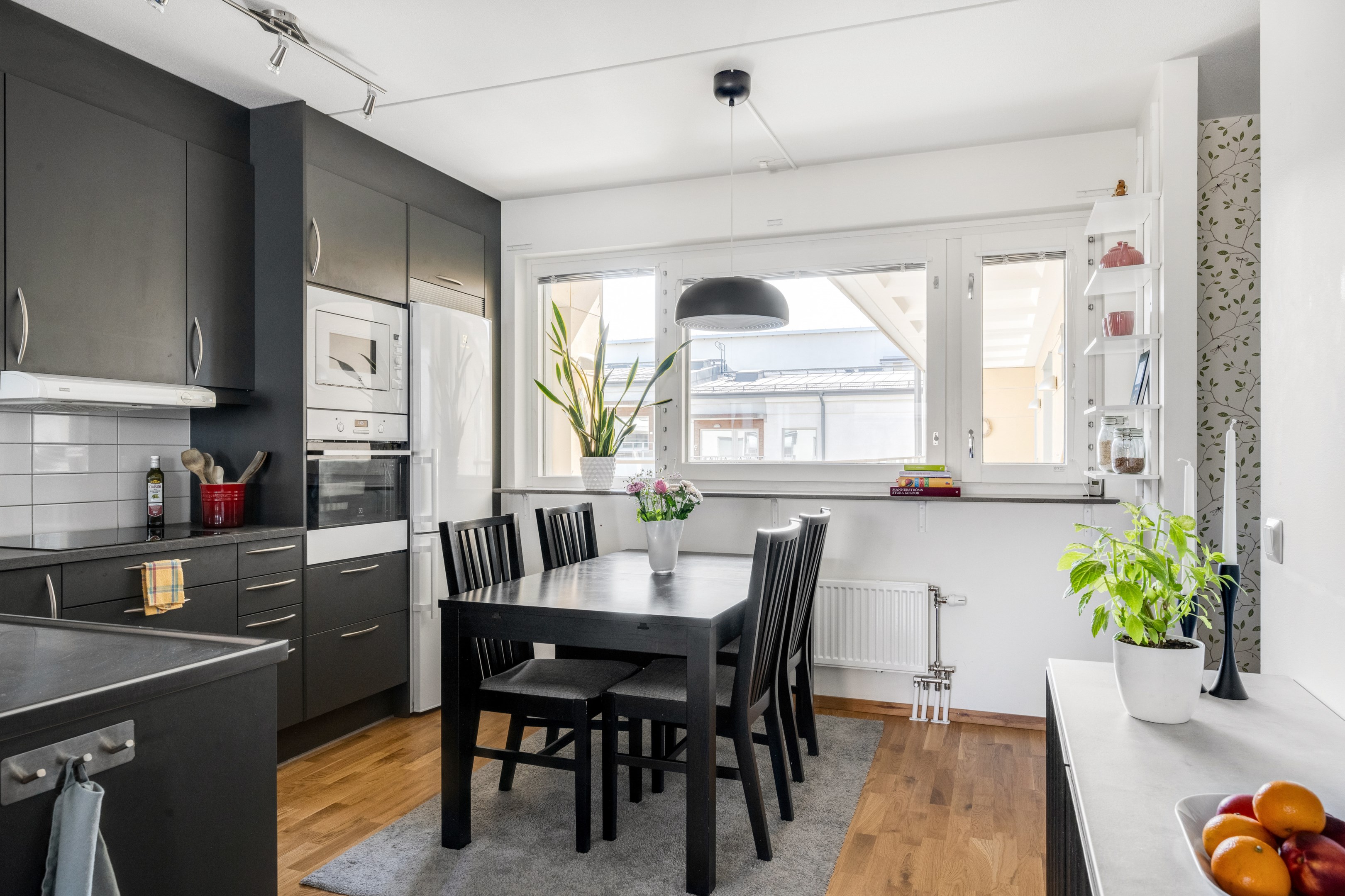 Bostadsbild från Solskensgatan 11, Till salu i Gränby, Uppsala