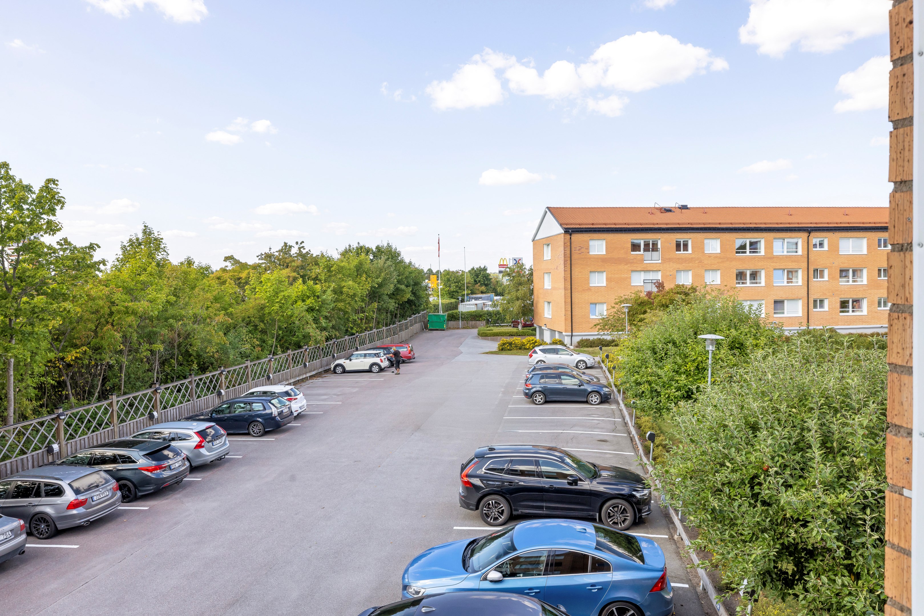 Bostadsbild från Kastanjegatan 7, Till salu i Salabacke, Uppsala