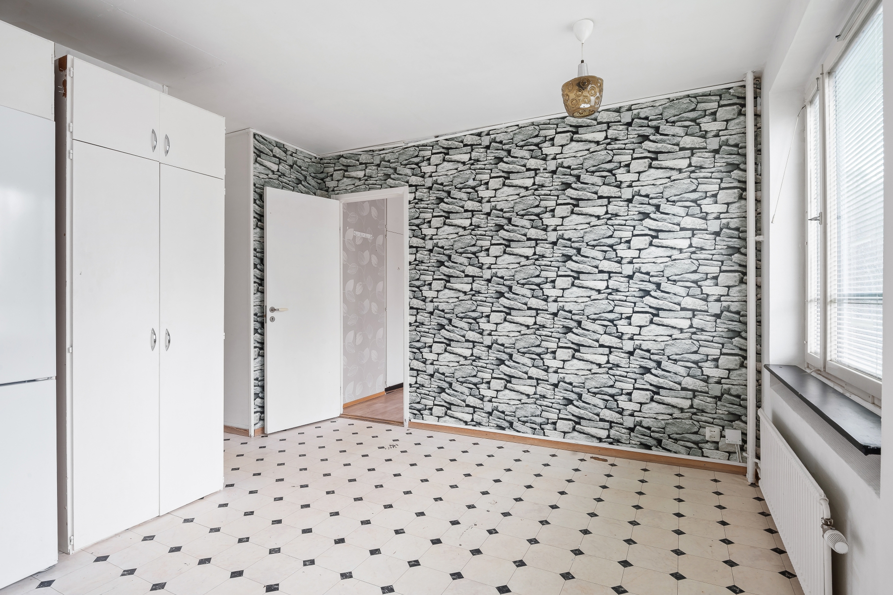 Bostadsbild från Äspholmsvägen 37, Såld i Skärholmen - Bredäng, Stockholm