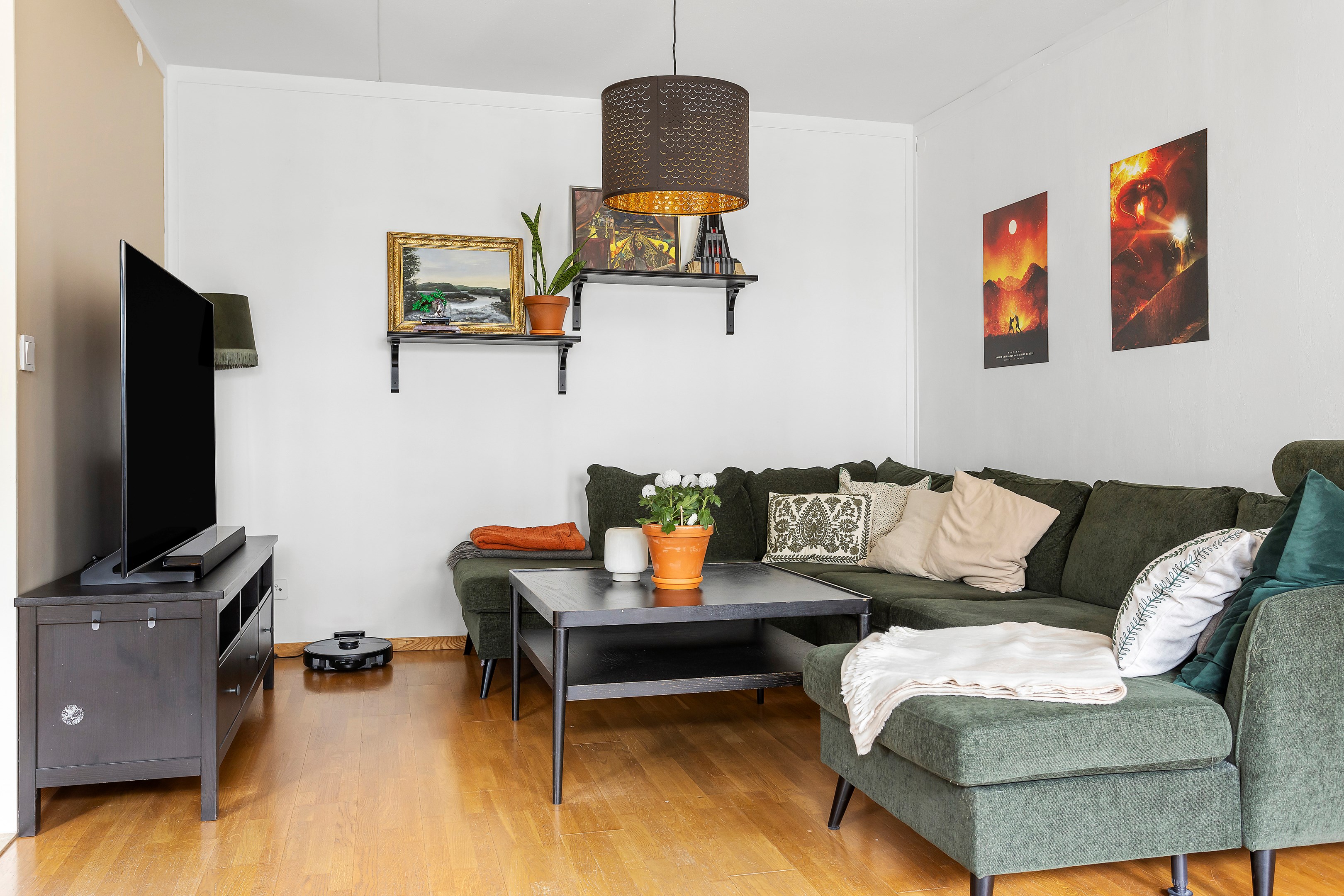 Bostadsbild från Ormingeringen 26B, Kommande i Västra Orminge, Nacka