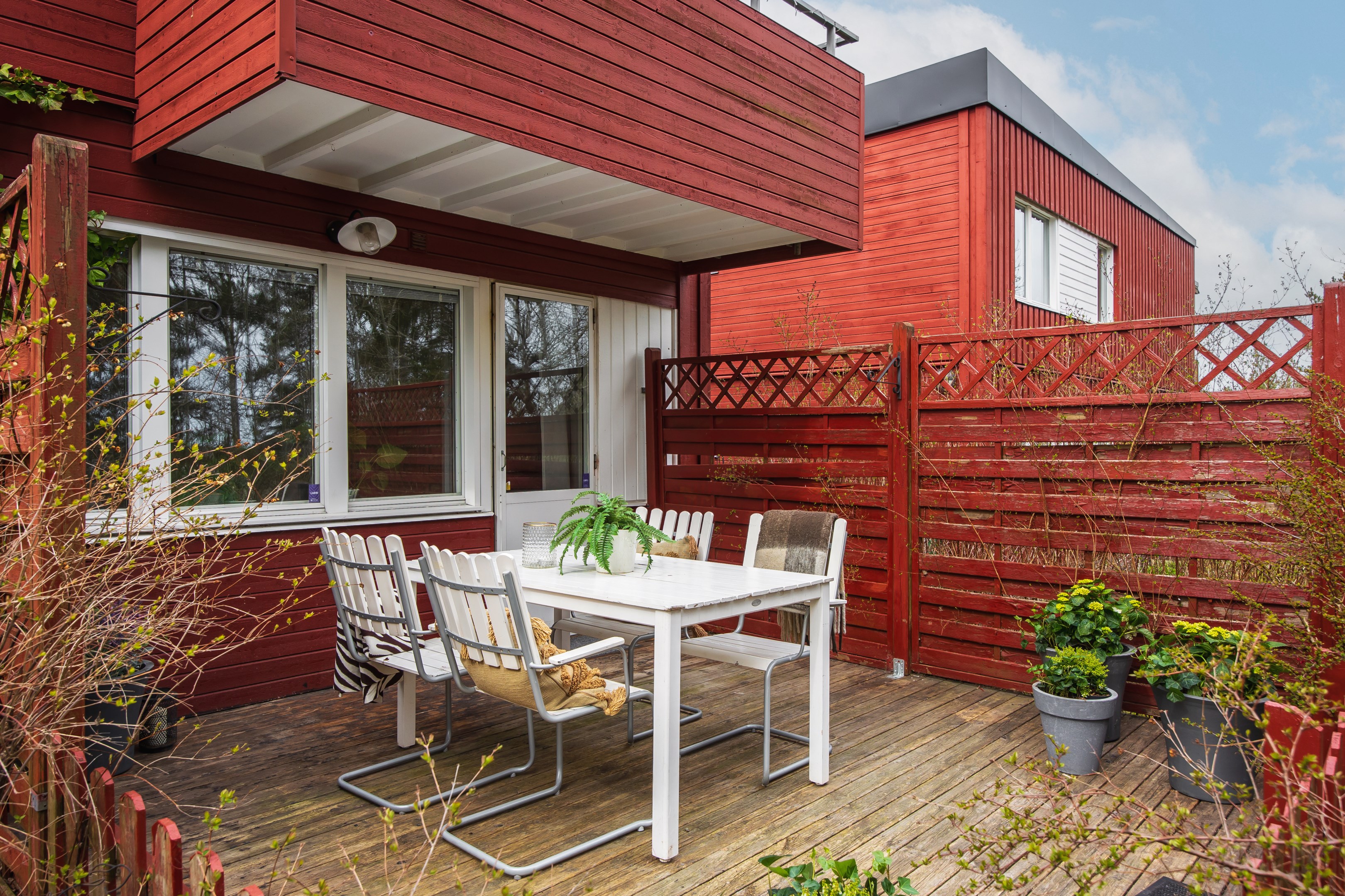 Bostadsbild från Ljuskärrsvägen 108, Till salu i Ljuskärrsberget - Saltsjöbaden, Nacka
