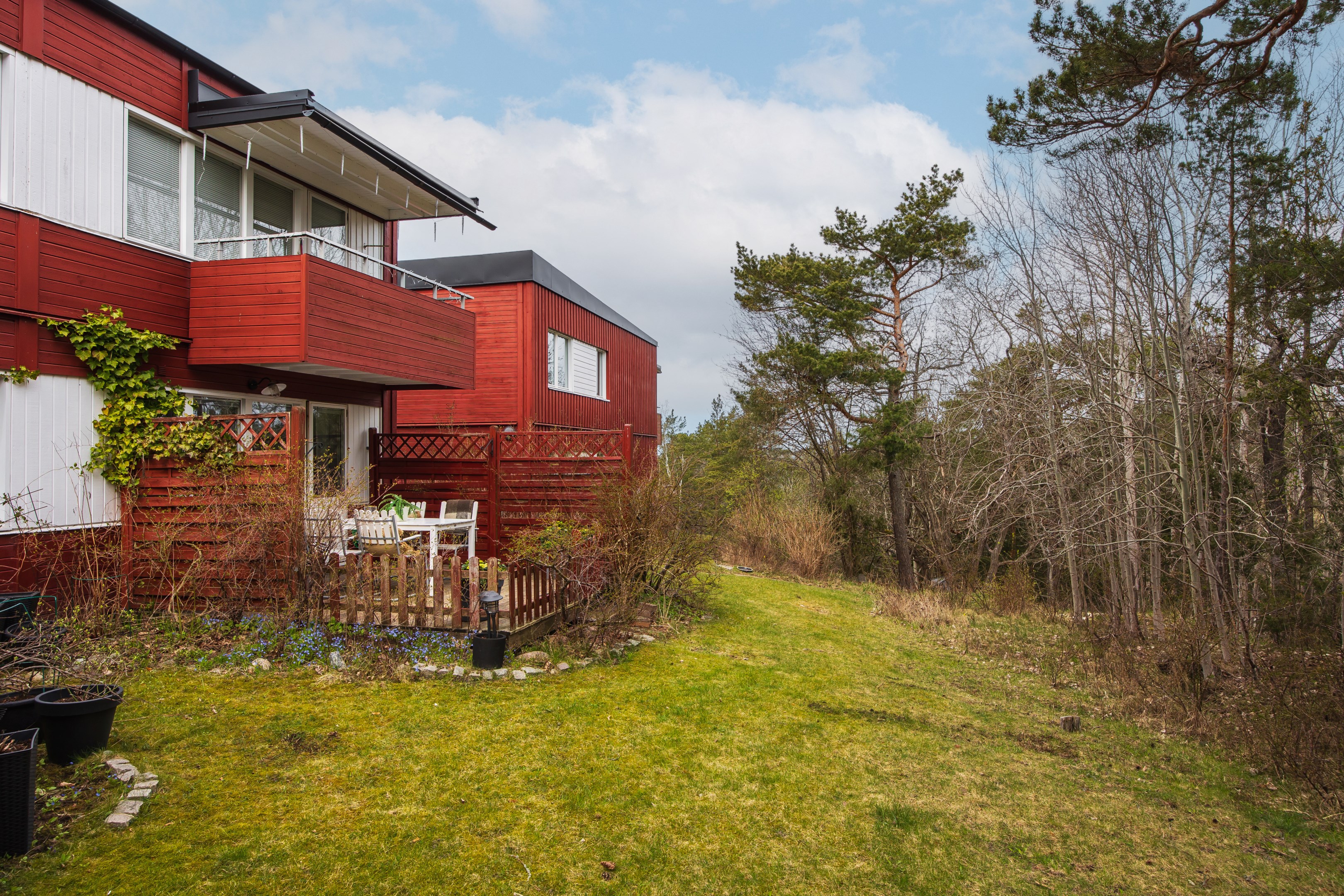 Bostadsbild från Ljuskärrsvägen 108, Till salu i Ljuskärrsberget - Saltsjöbaden, Nacka