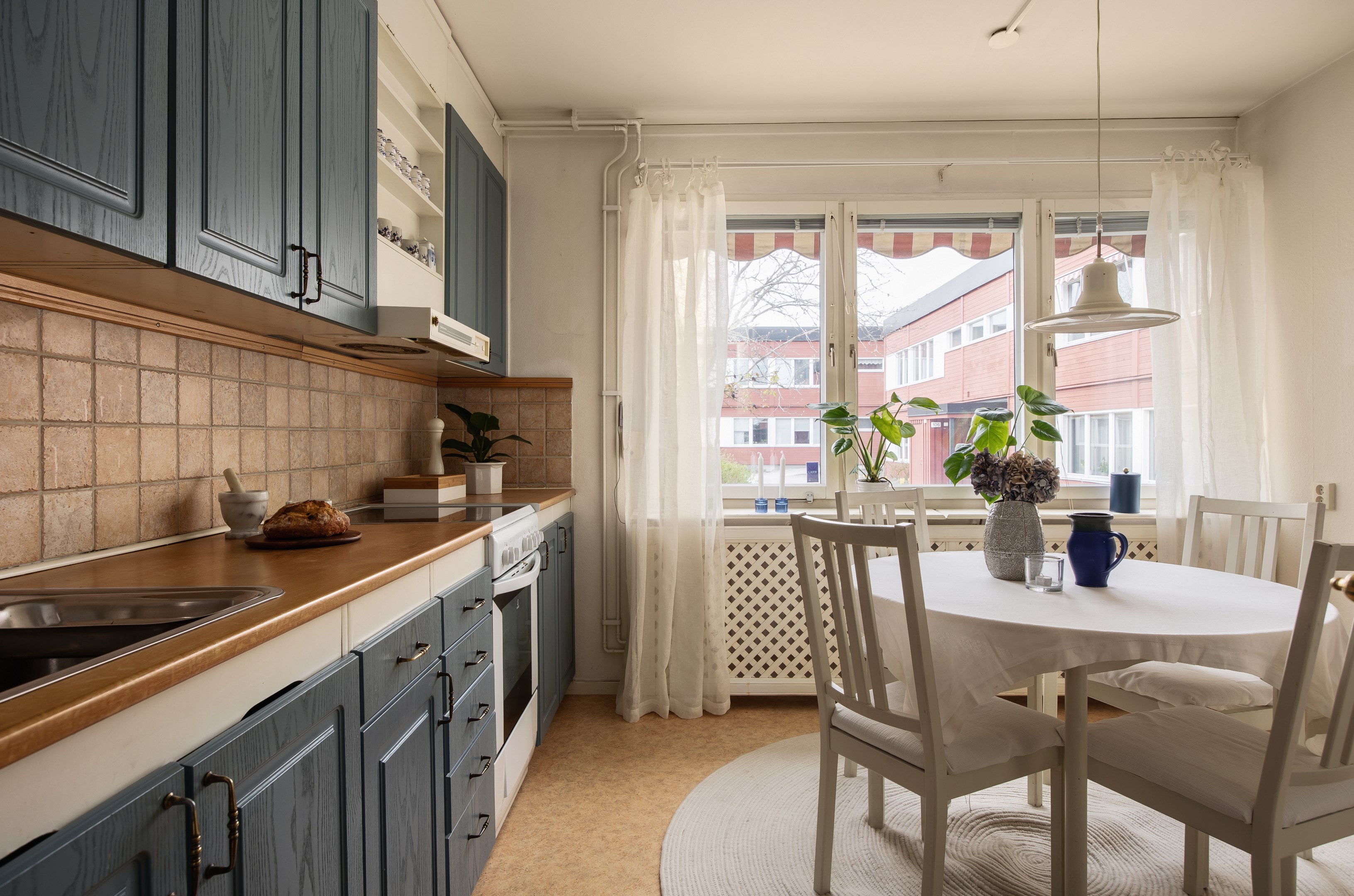 Bostadsbild från Ljuskärrsvägen 108, Till salu i Ljuskärrsberget - Saltsjöbaden, Nacka