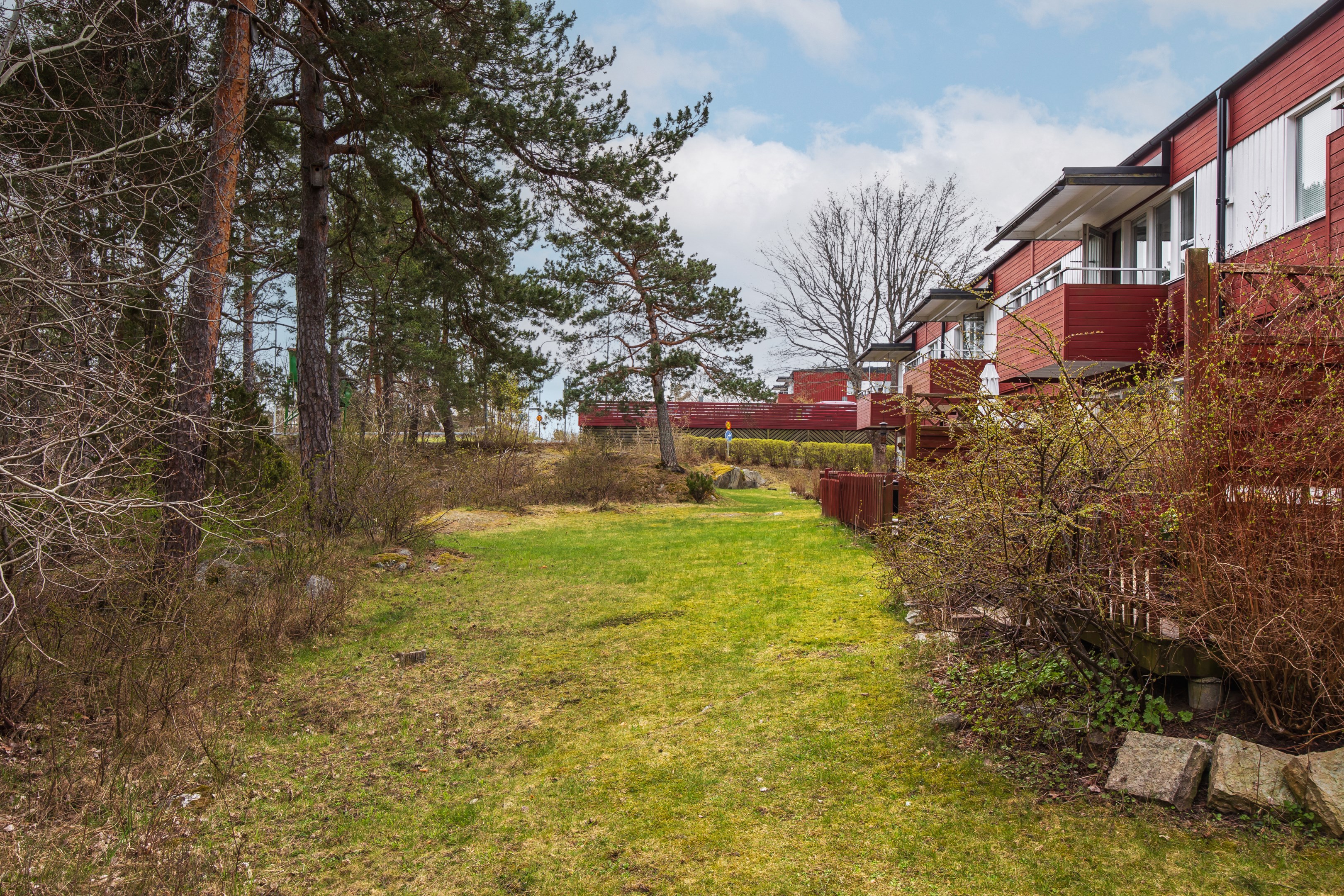 Bostadsbild från Ljuskärrsvägen 108, Till salu i Ljuskärrsberget - Saltsjöbaden, Nacka