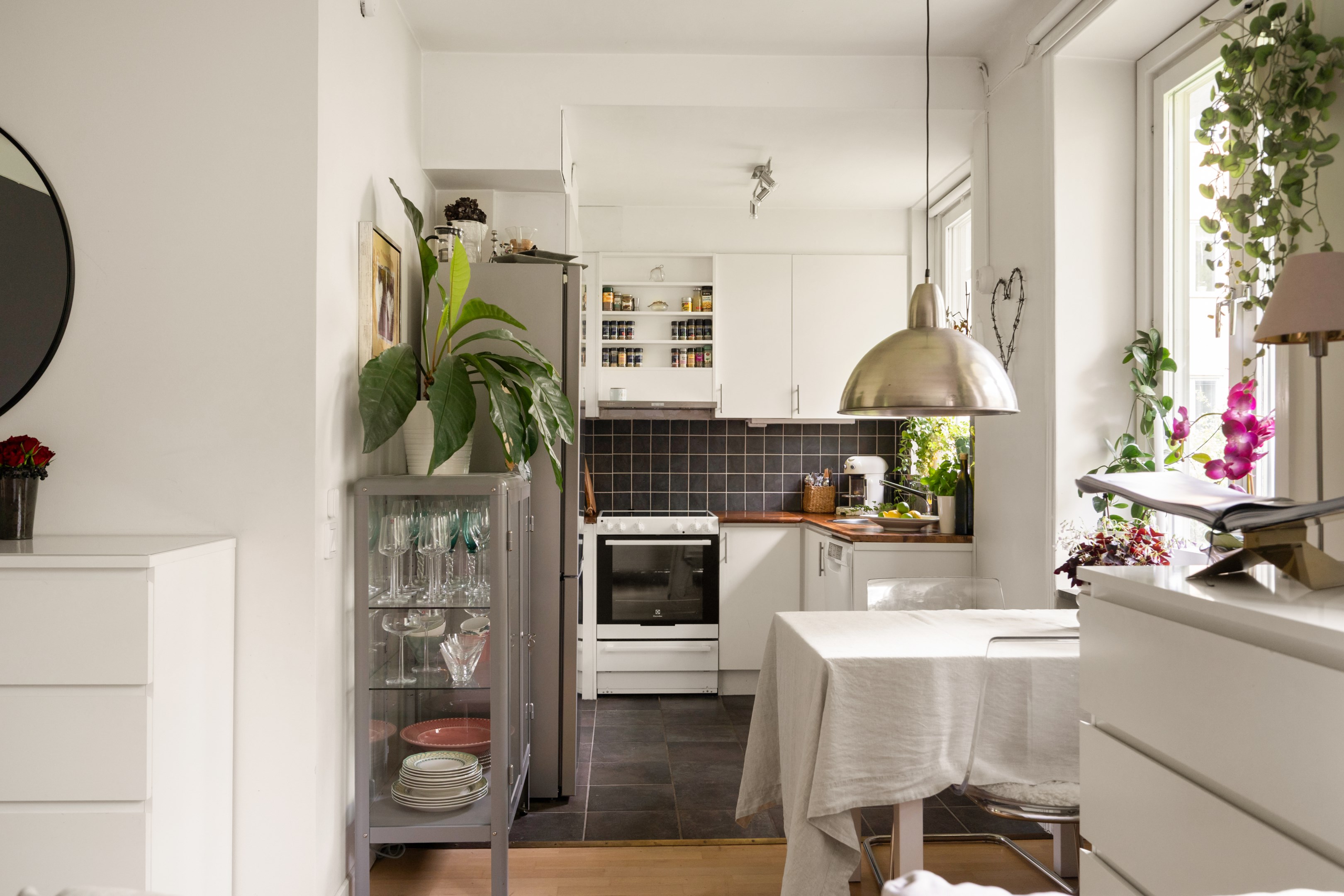 Bostadsbild från Råsundavägen 61, Kommande i Råsunda, Solna