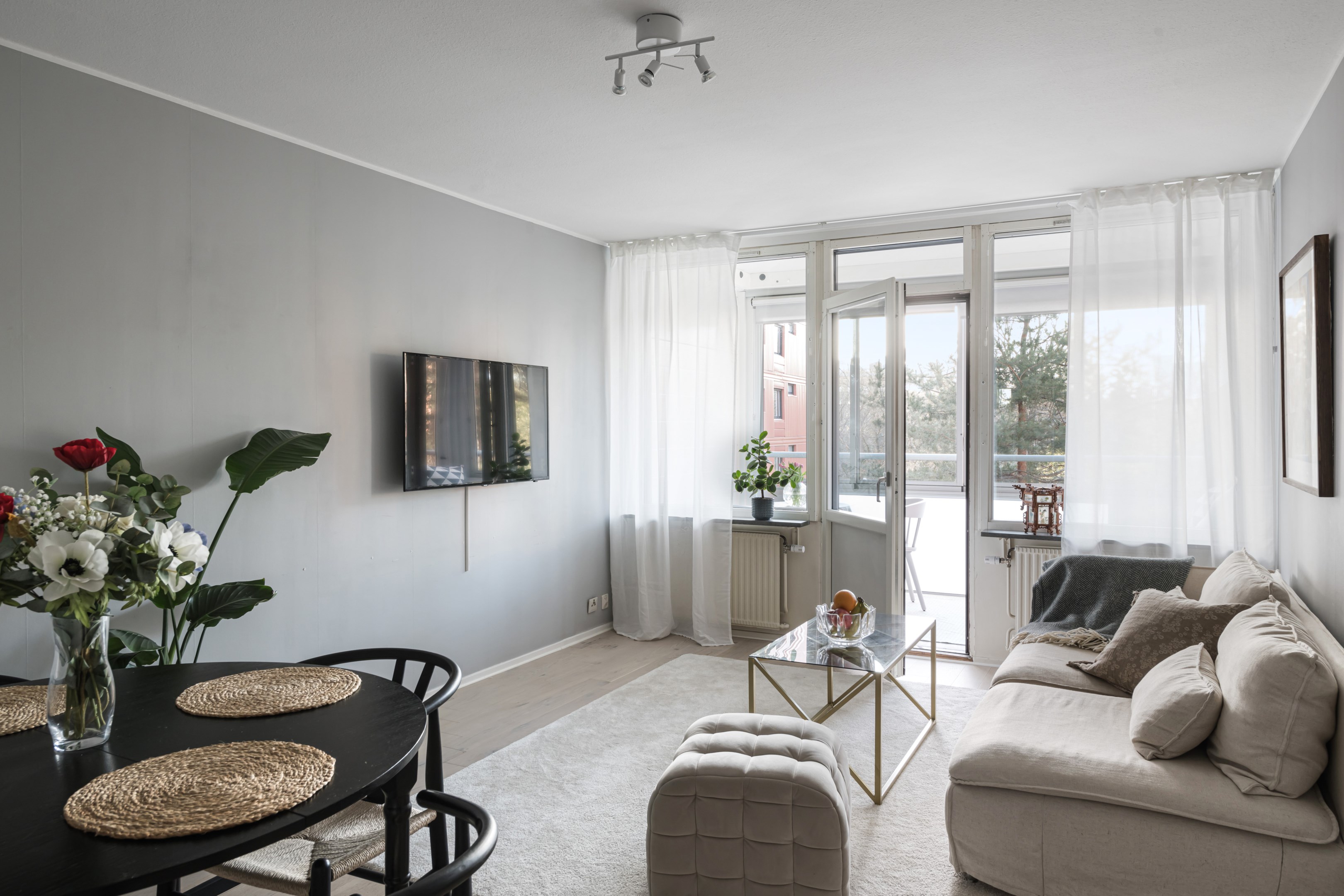 Bostadsbild från Rådjursstigen 32, Såld i Bergshamra, Solna