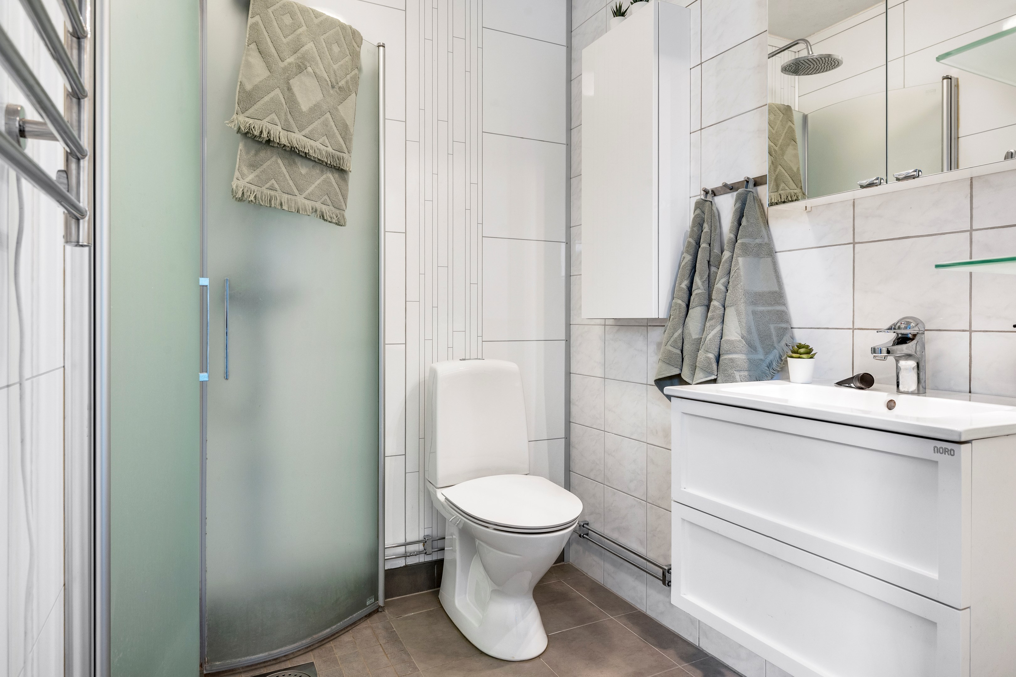 Bostadsbild från Lings väg 20, Såld i Ling, Uppsala