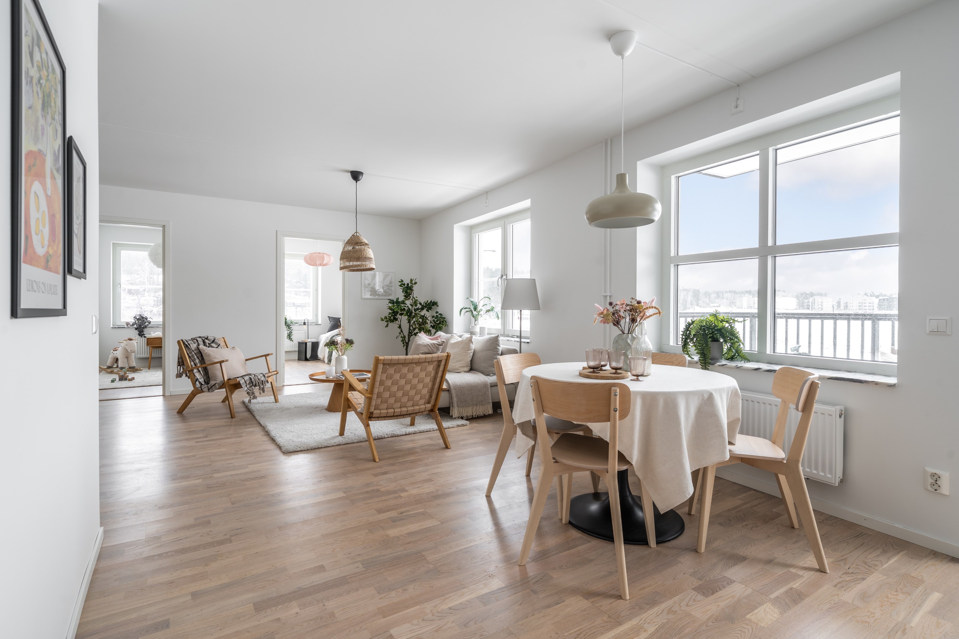 Bostadsbild från Slalomvägen 6, Till salu i Väsjön, Sollentuna