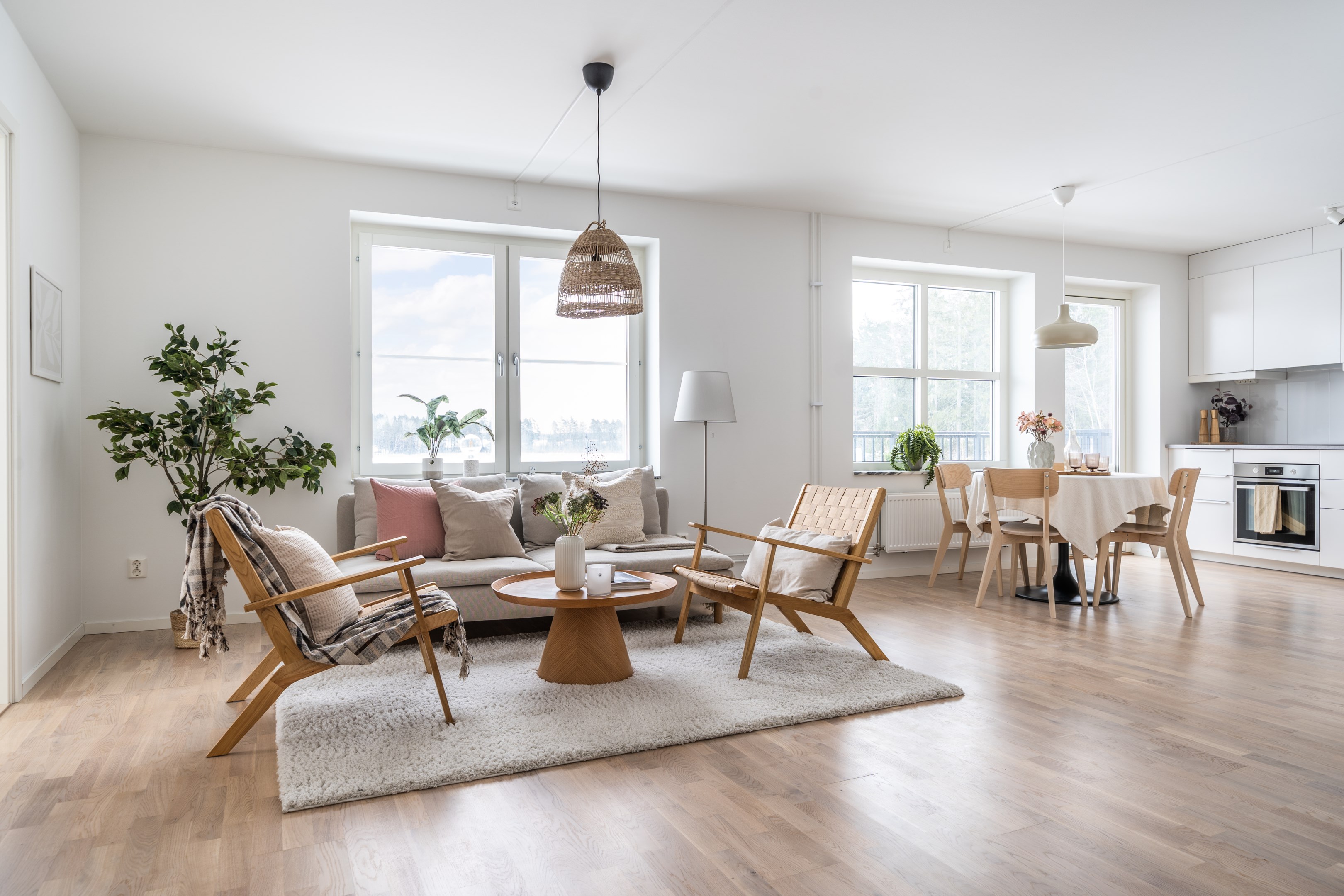 Bostadsbild från Slalomvägen 6, Till salu i Väsjön, Sollentuna